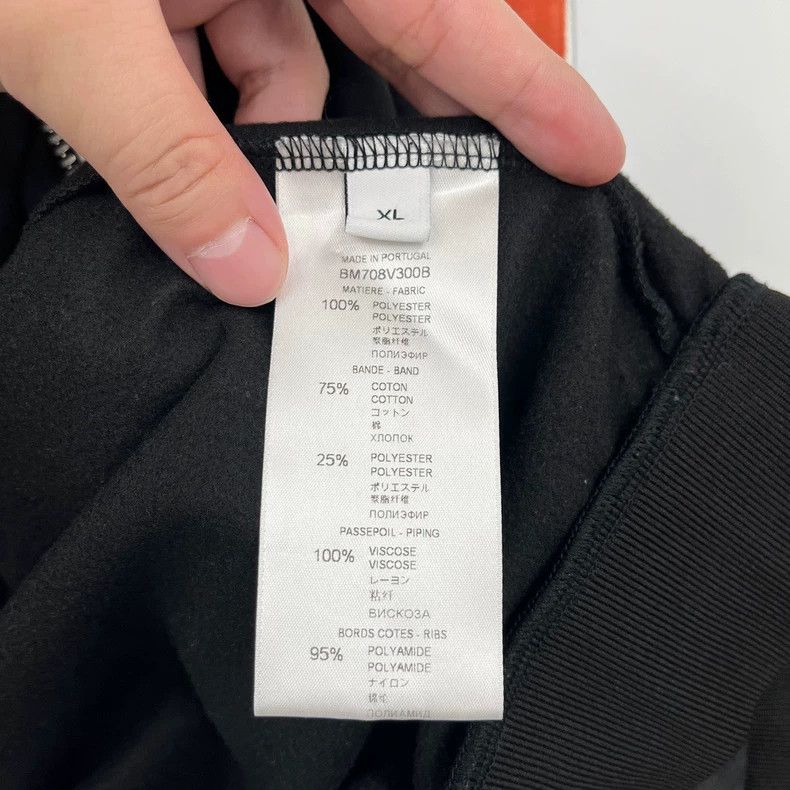 Givenchy Givenchy Velvet Embroidered Lettering Zipper Jacket Size US XL / EU 56 / 4 - 6 Thumbnail