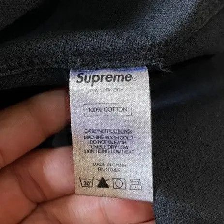 Supreme Supreme Eat Me Shirt FW15 Size US XL / EU 56 / 4 - 3 Thumbnail