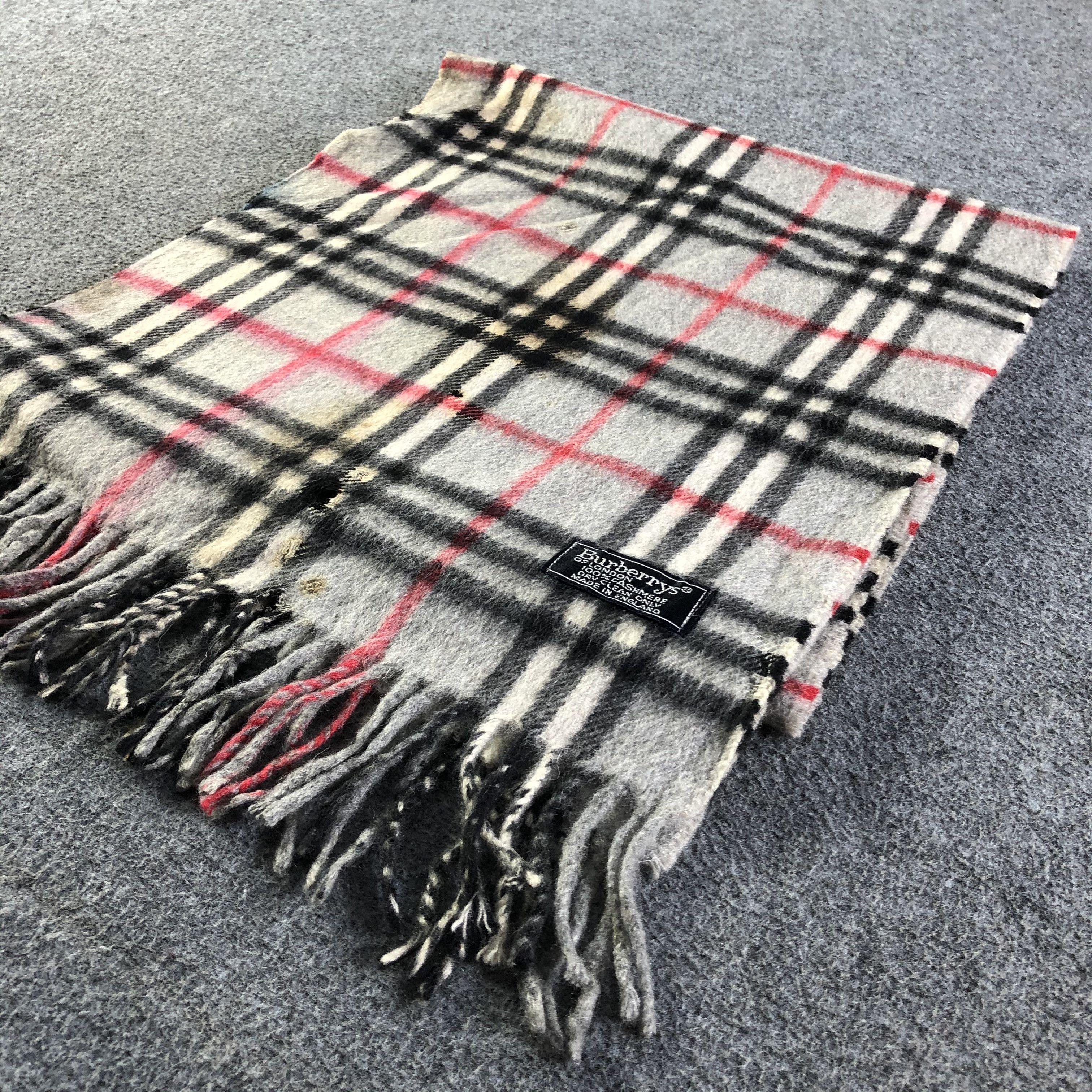 Burberry Burberry Cashmere Scarf / Muffler / Neckwear P589 Size ONE SIZE - 4 Thumbnail