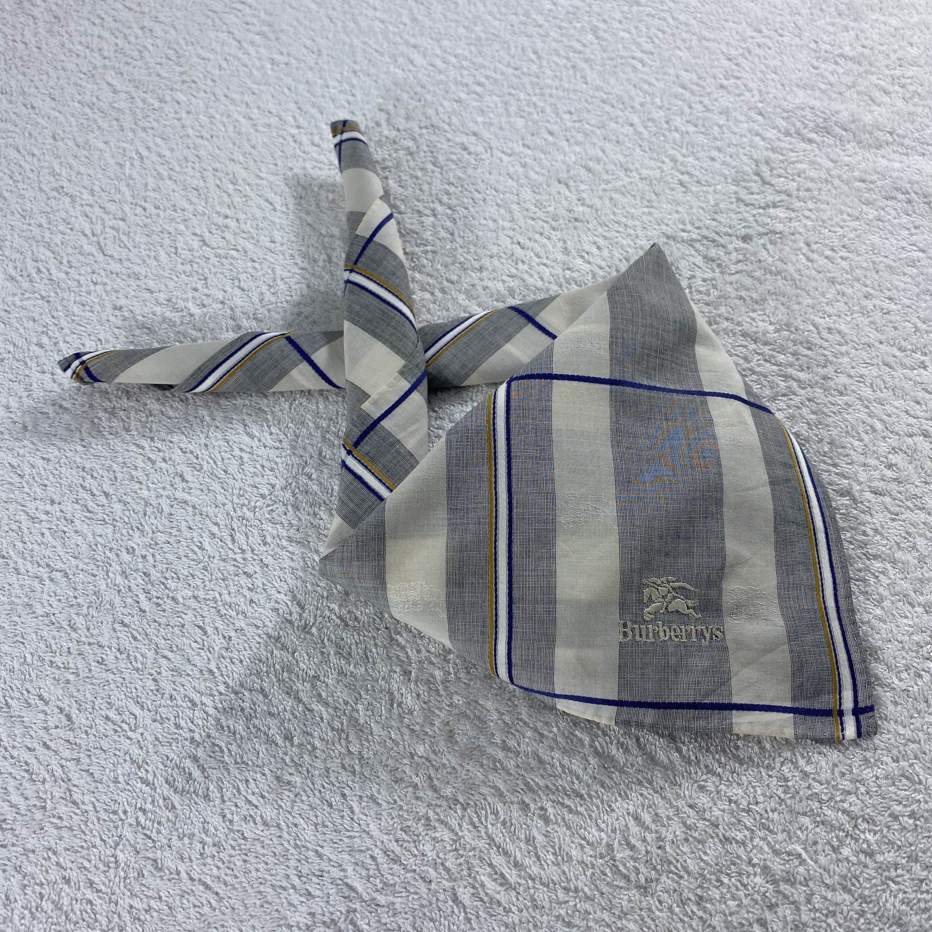 Burberry × Vintage Burberry Bandana/ Handkerchief / Neckerchief Size ONE SIZE - 2 Thumbnail