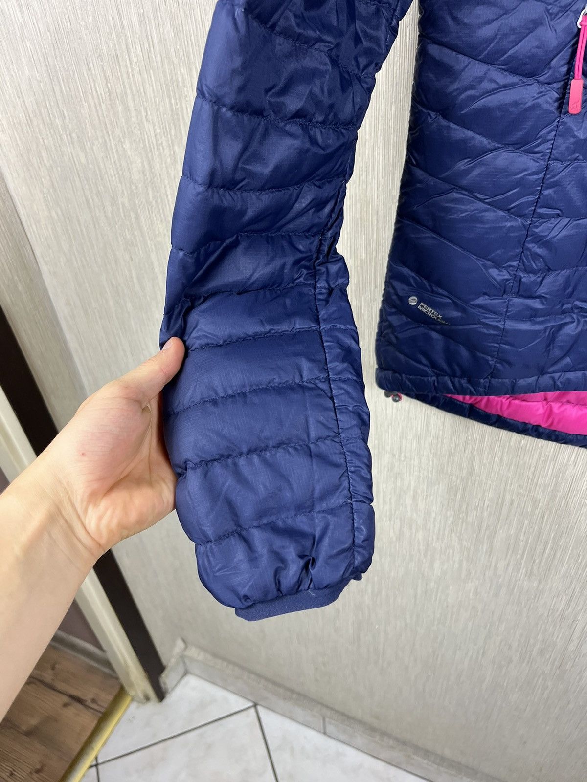Rab Rab microlight alpine down jacket y2k hooded pertex Size M / US 6-8 / IT 42-44 - 12 Thumbnail