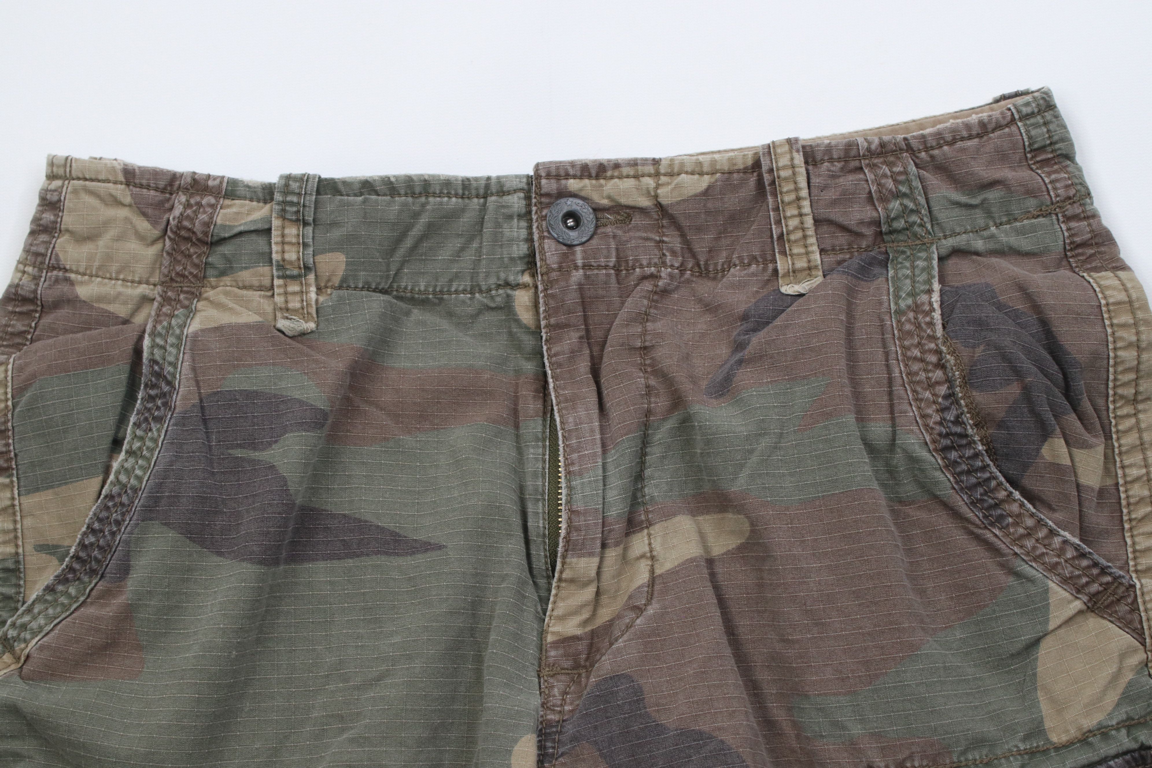 American Eagle Outfitters Vintage Y2K American Eagle Outfitters Cargo Shorts Size US 34 / EU 50 - 2 Thumbnail