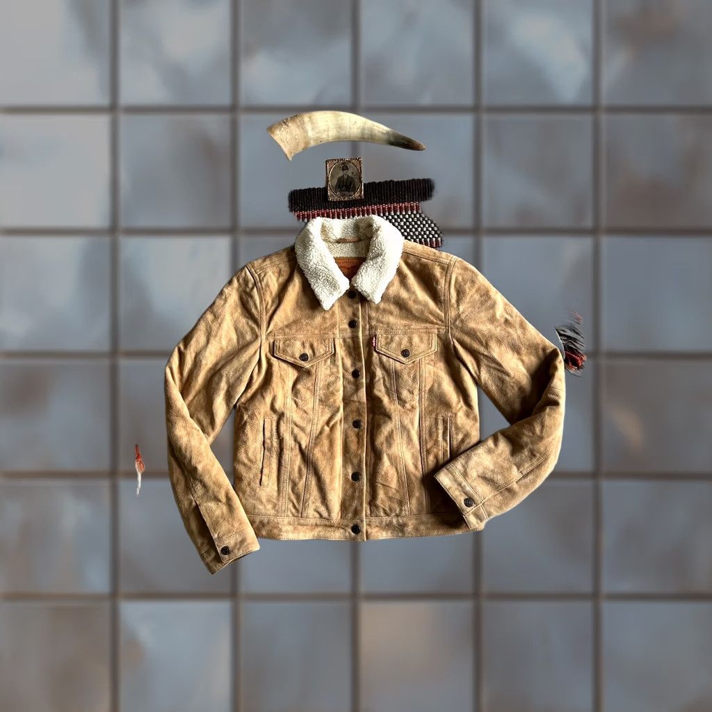 Levi's VINTAGE Levi's Suede Trucker Jacket M Sherpa Fleece Special Ltd Edition Leather LNWOT Beige Women Regular Jacket Mens Womens Size M / US 6-8 / IT 42-44 - 1 Thumbnail