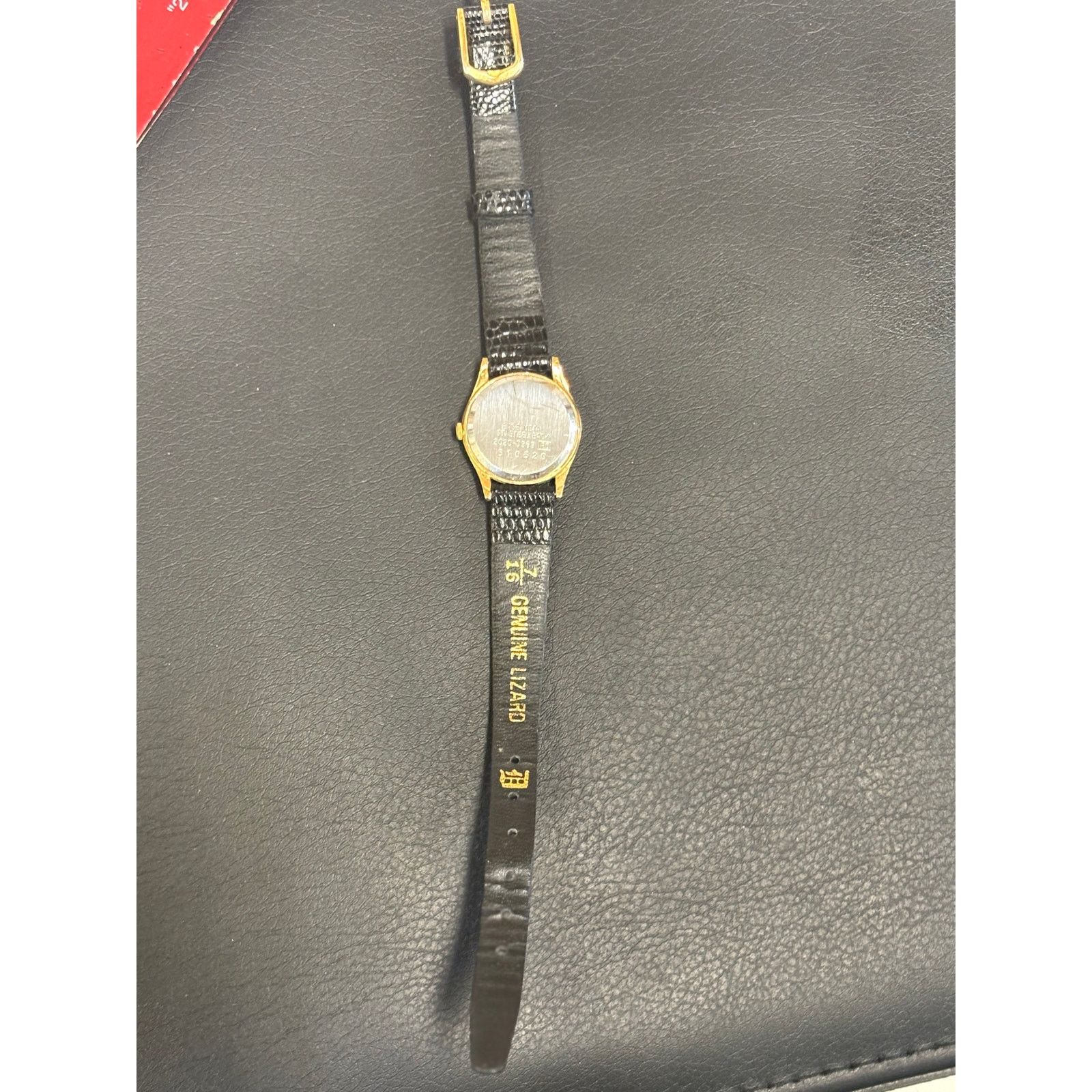 Seiko Vintage Seiko 2C20-0369 Gold Tone Women’s Watch! New Battery Size ONE SIZE - 8 Thumbnail