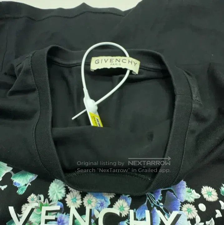 Givenchy Givenchy Floral Big Logo Men's Short Sleeve T-Shirt. Size US M / EU 48-50 / 2 - 6 Thumbnail