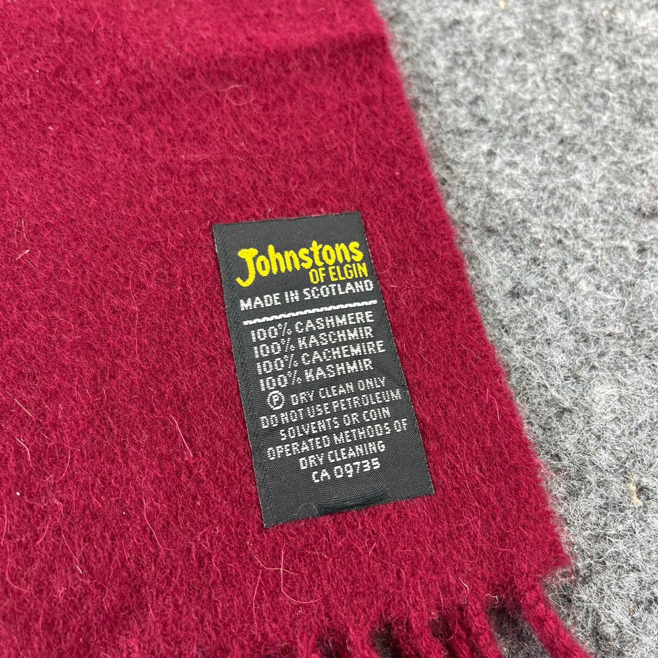 Johnstons Of Elgin × Vintage Johnstons Of Elgin Scarf / Muffler / Neckwear - T095 Size ONE SIZE - 6 Thumbnail