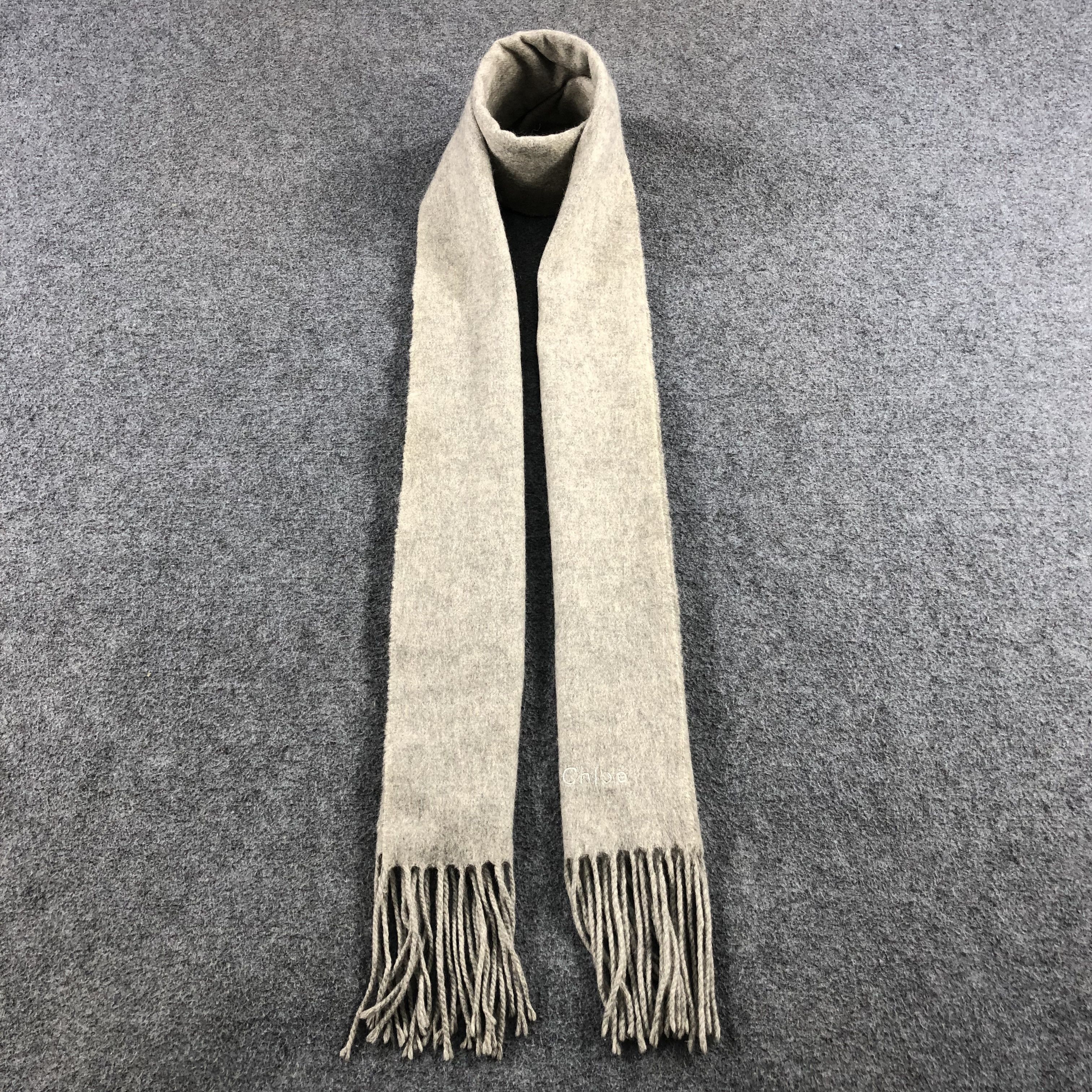 Japanese Brand Chloe Grey Cashmere Scarf Muffler V797 Size ONE SIZE - 1 Thumbnail