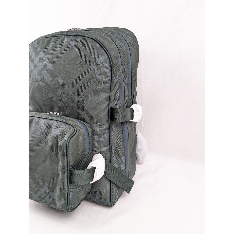 Burberry o1rshd1 Size : OS / Nylon Check Jacquard Backpack in Vine Size ONE SIZE - 5 Thumbnail