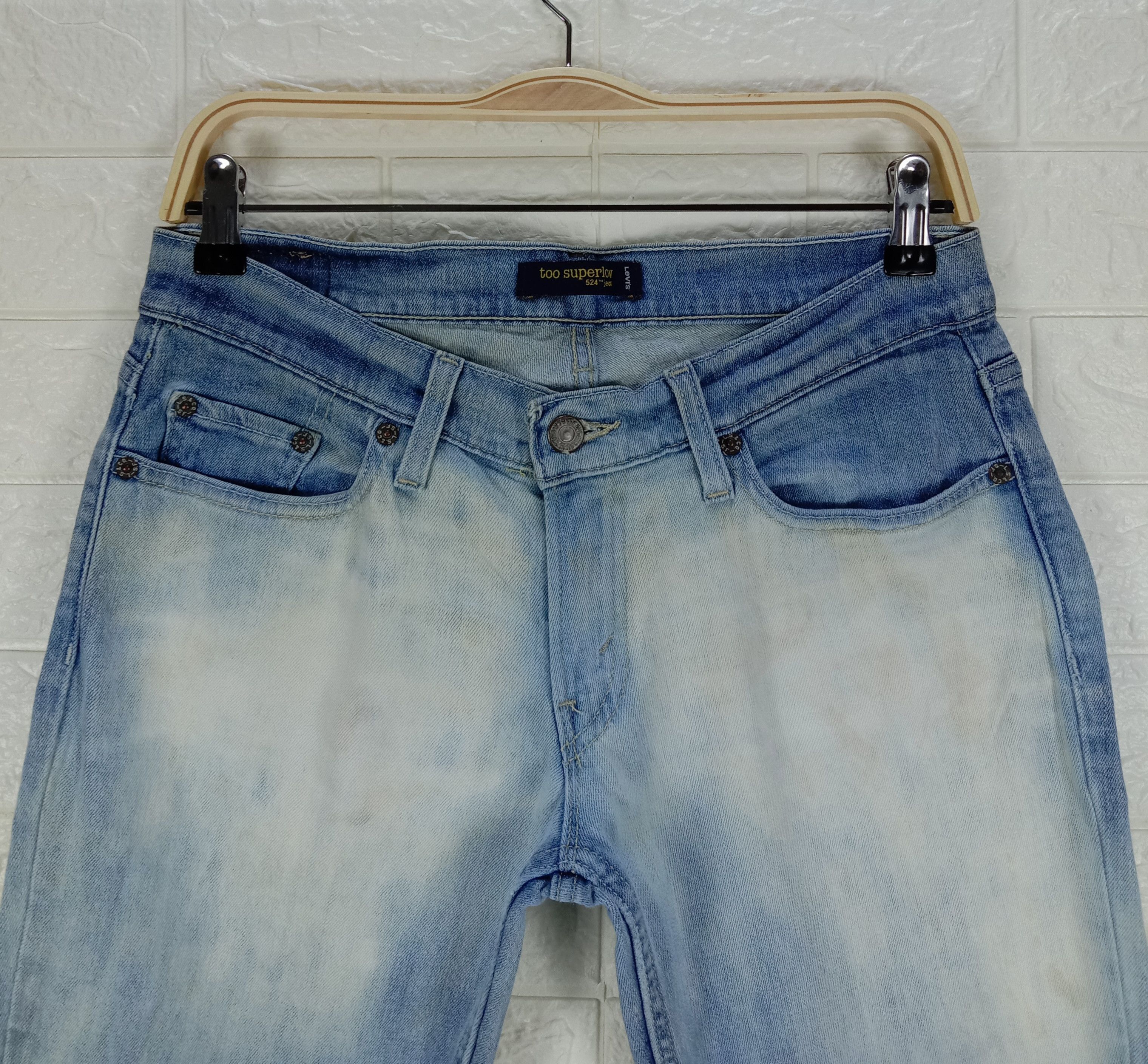 Levi's Vintage Levi's 524 Flare Jeans Faded Blue Denim Size 30" / US 8 / IT 44 - 2 Thumbnail