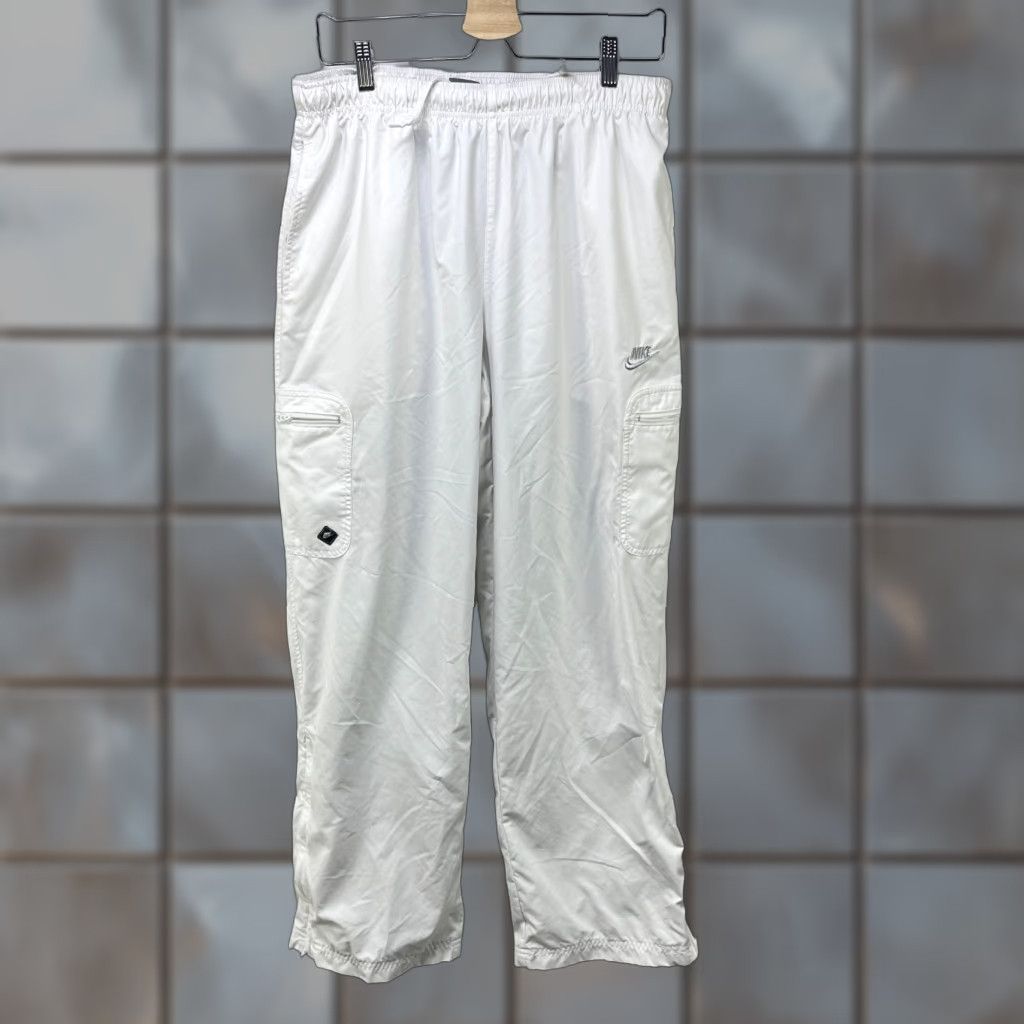 Nike VINTAGE Nike Windbreaker Track Pants L White Mens Size US 33 - 1 Thumbnail