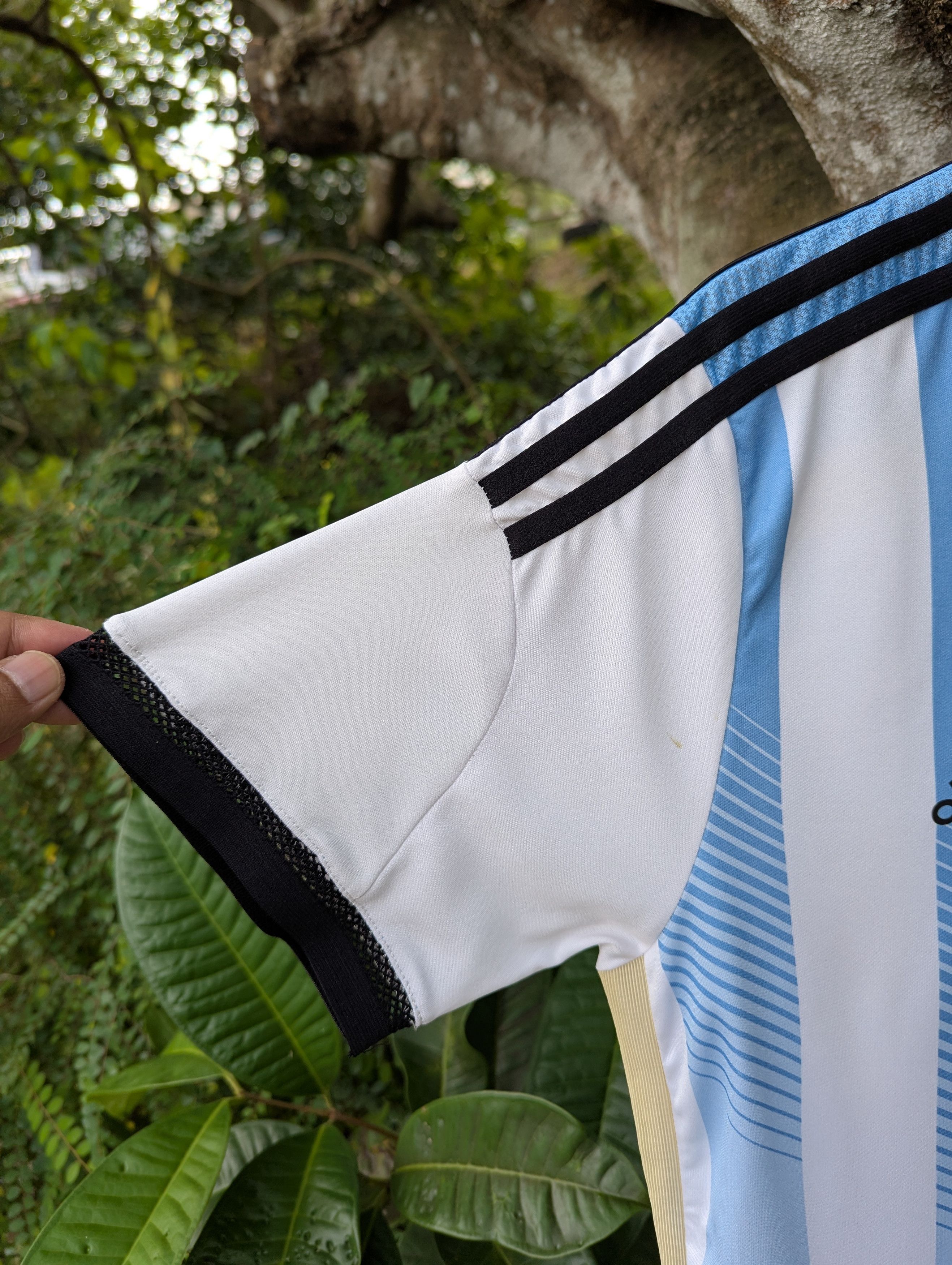 Adidas Adidas Argentina 2014-15 Home Football Jersey Shirt Size US M / EU 48-50 / 2 - 3 Thumbnail