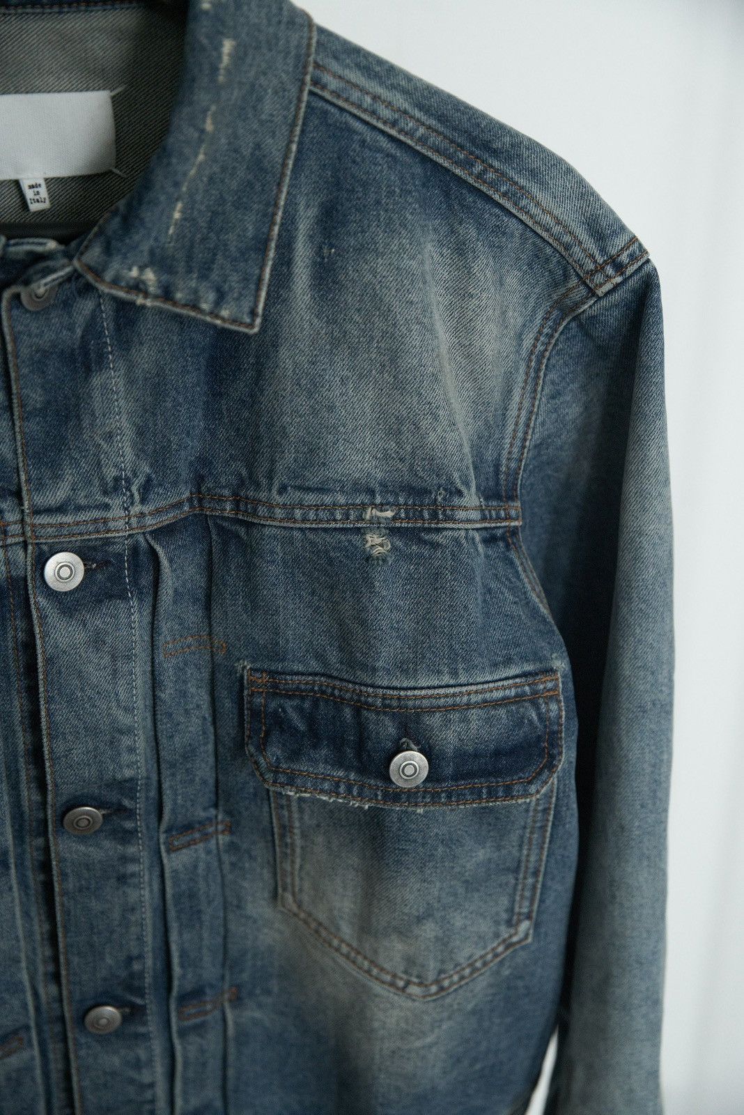 Maison Margiela Maison Margiela cropped distress denim jacket Size US M / EU 48-50 / 2 - 9 Thumbnail