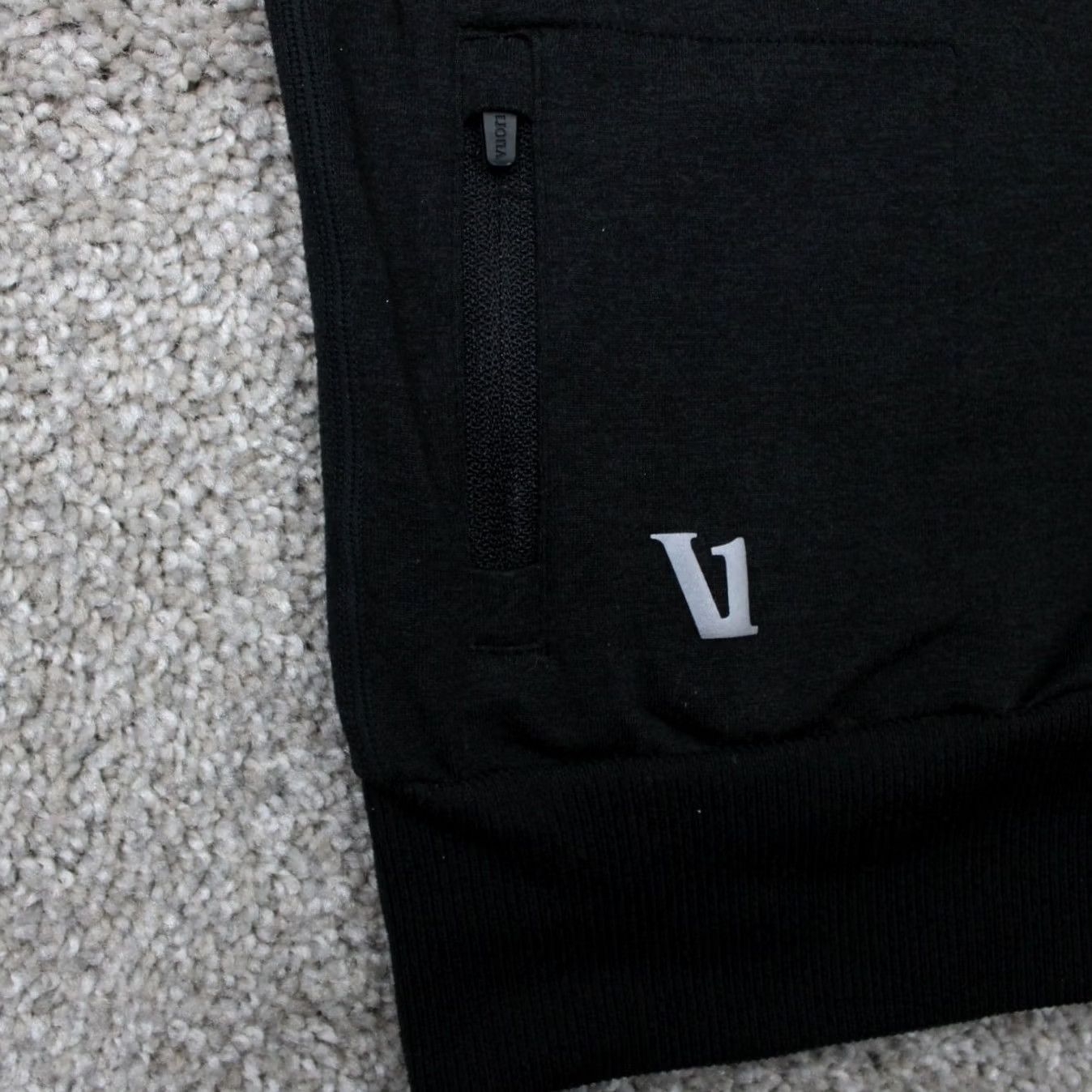 Vuori Vuori Cleveland Sweatshirt Mens Medium Black Ponto Performance NBA Cavs Pullover Size US M / EU 48-50 / 2 - 7 Thumbnail