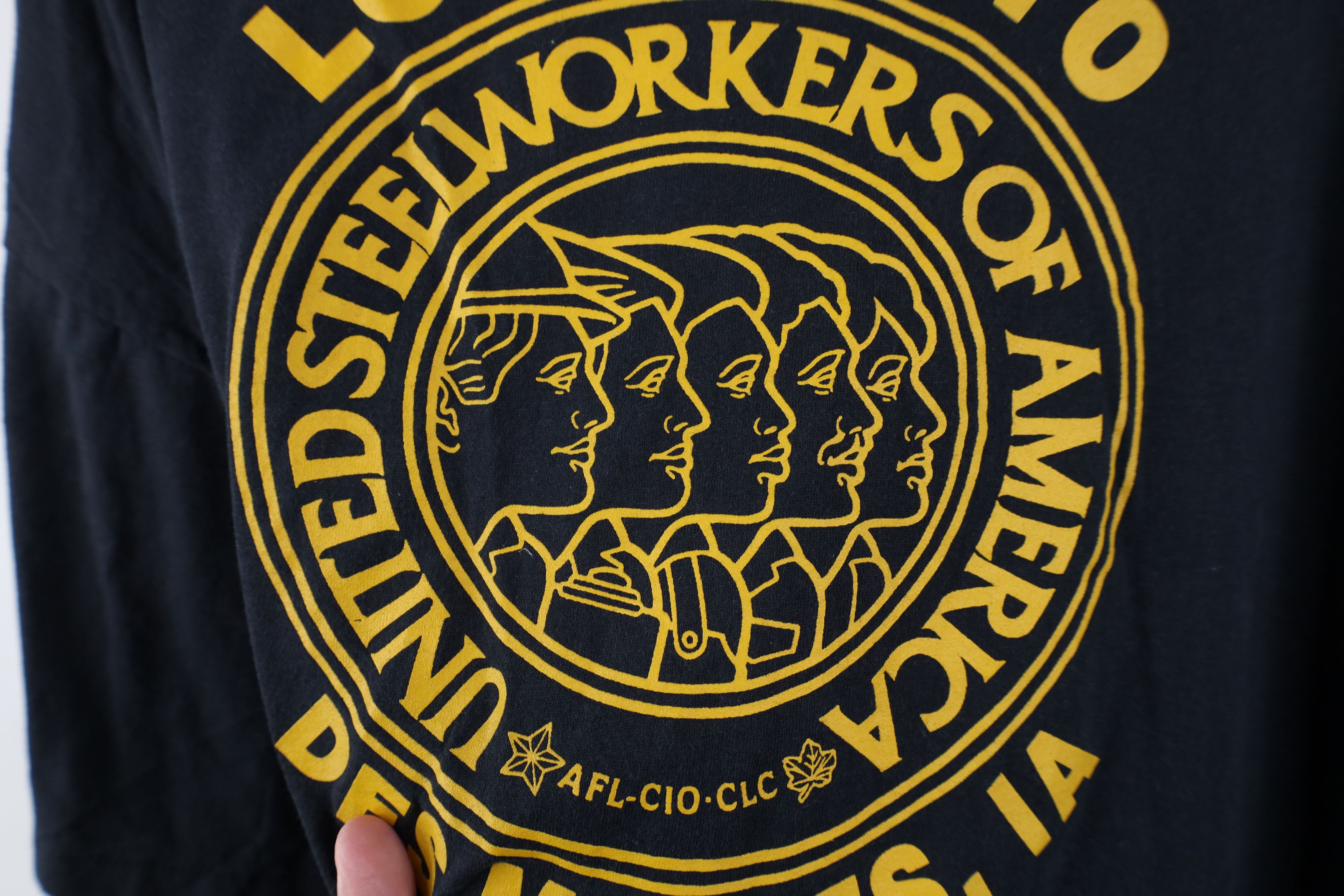 Vintage Vintage 90s Local 310 USWA United Steelworkers Union T-Shirt Size US XXL / EU 58 / 5 - 12 Thumbnail