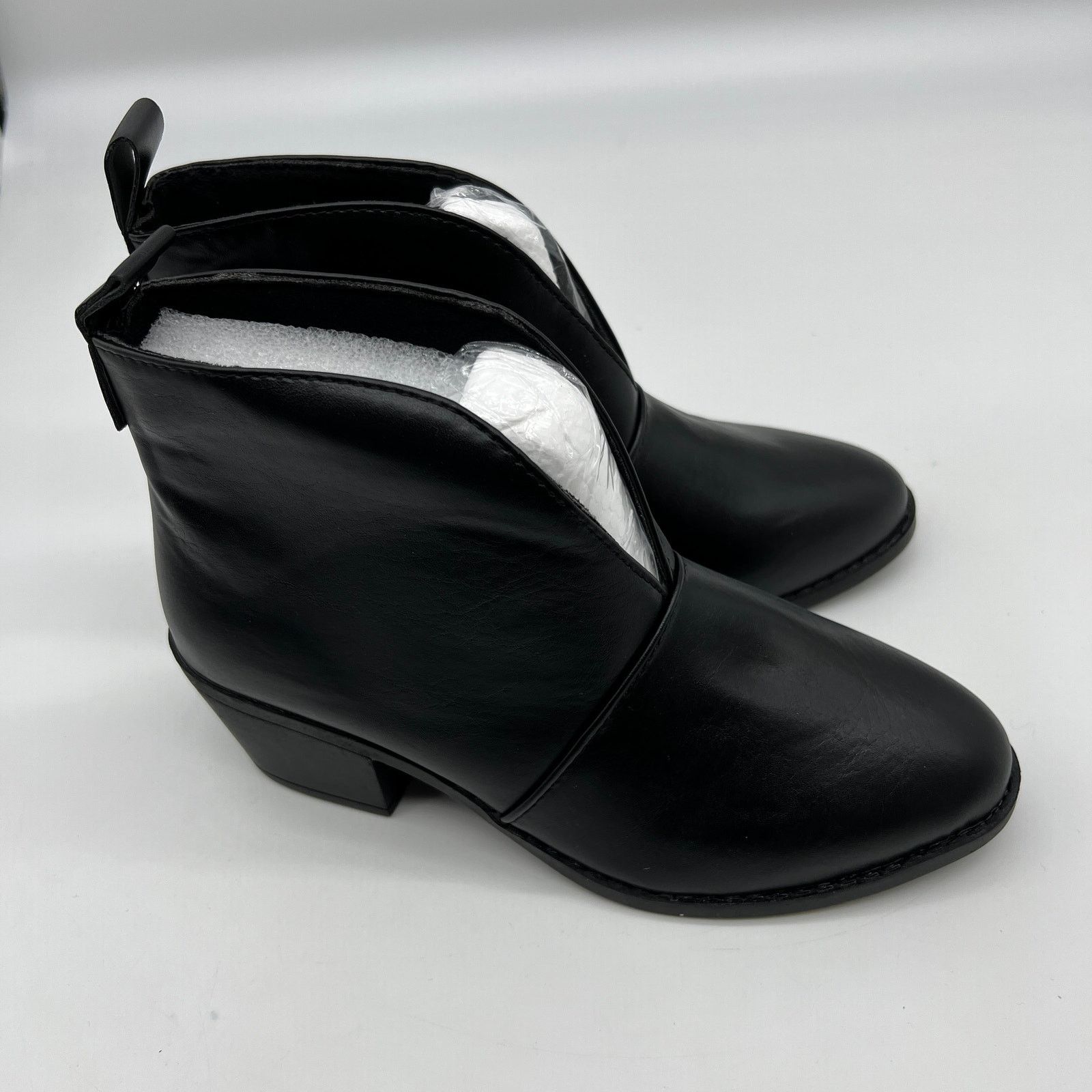Other Women Chunky Heel Ankle BootsV Cut Fashion Slip Size US 6.5 / IT 36.5 - 2 Thumbnail