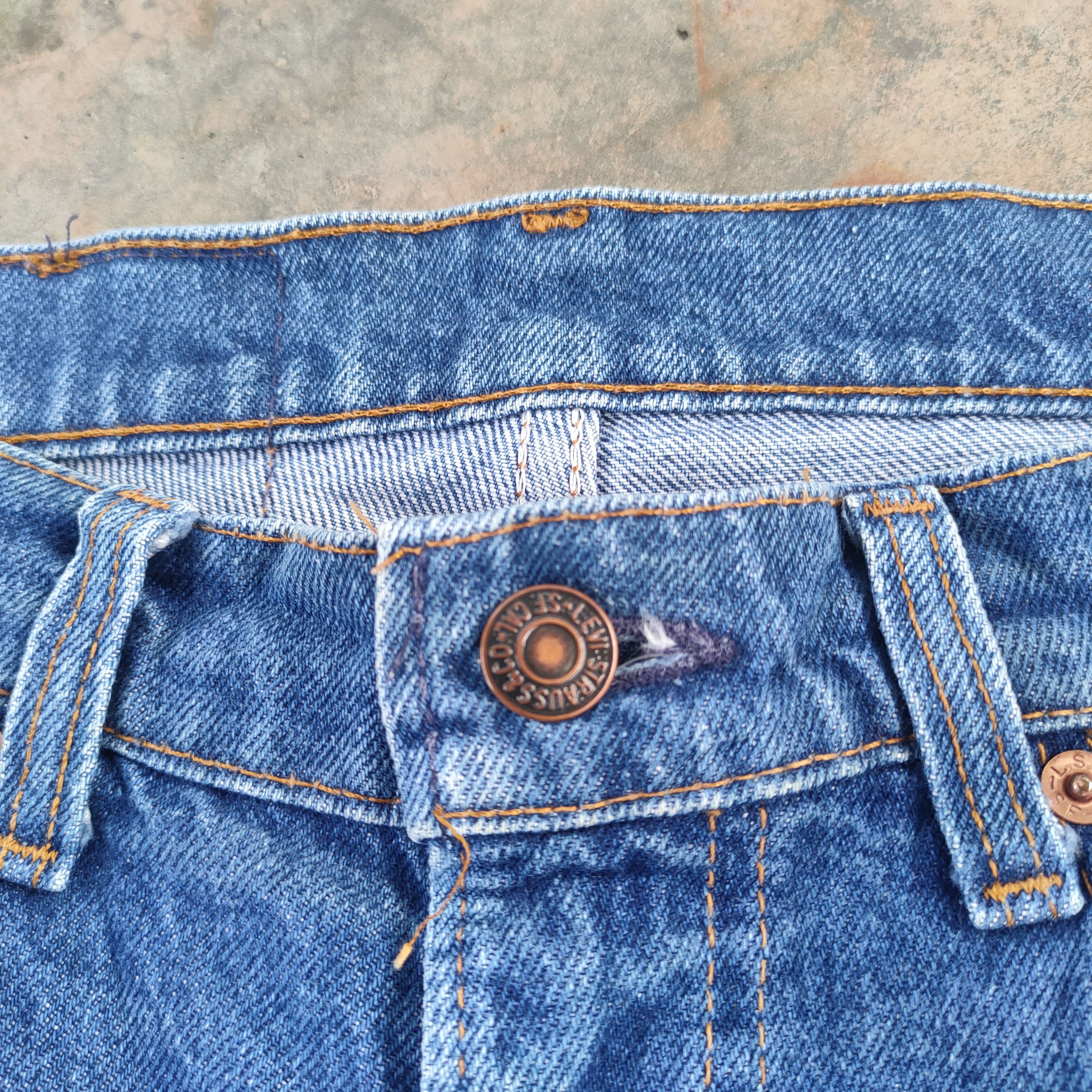 Levi's Vintage Clothing W30 VINTAGE LEVI'S 505 FADED DISTRESSED RIPPED JEANS PANTS Size US 30 / EU 46 - 5 Thumbnail