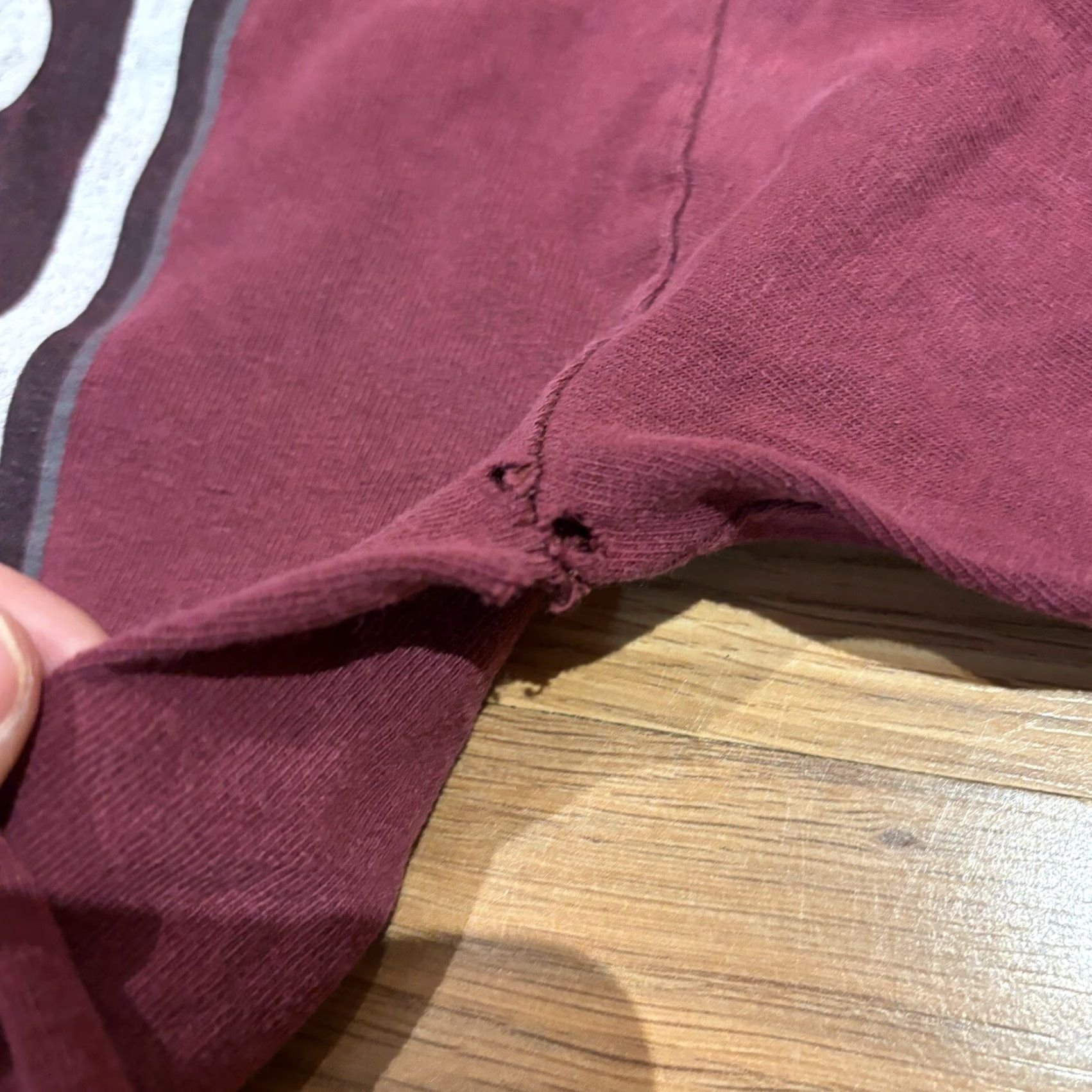 Vintage VINTAGE Famous Stars & Straps Since 99 Burgundy Maroon Red T Shirt Mens Size L Size US L / EU 52-54 / 3 - 6 Thumbnail