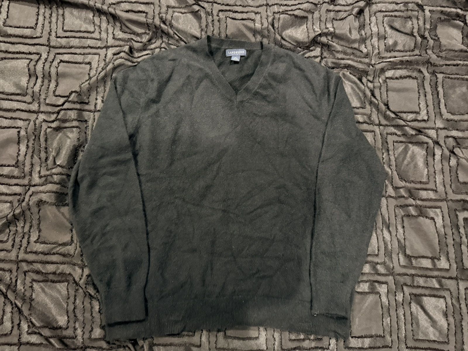 Lands' End Cashmere Black V-Neck Size:XL Mens Size US XL / EU 56 / 4 - 1 Thumbnail