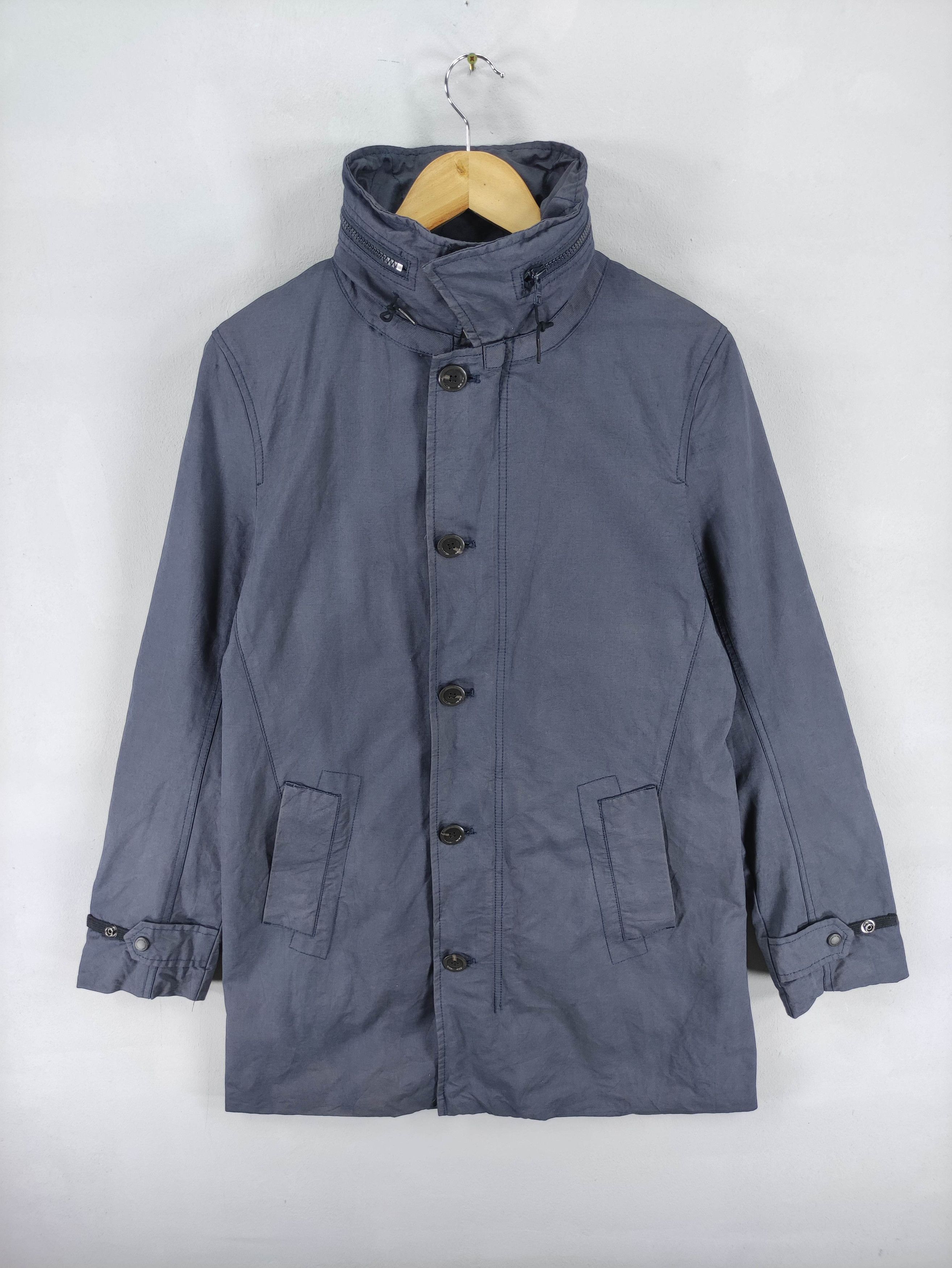 Armani Exchange Vintage Armani Exchange Jacket With Hoodie Zipper Size S / US 4 / IT 40 - 1 Thumbnail