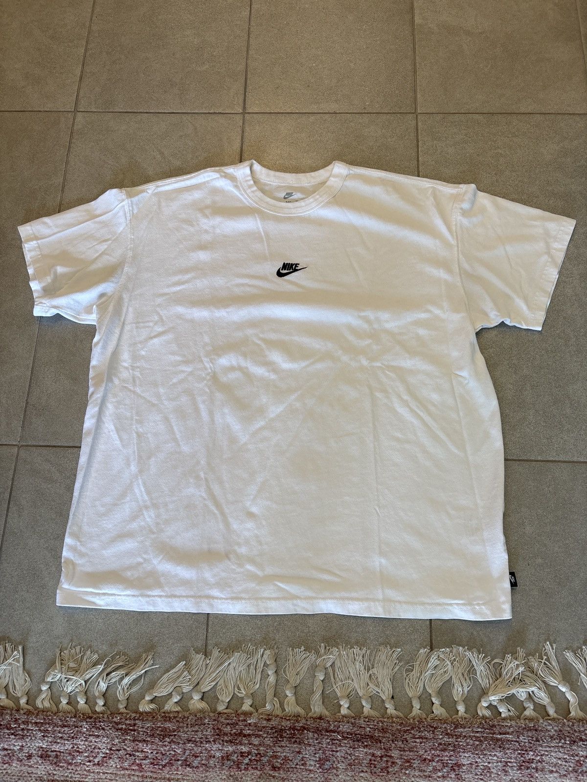 Nike Nike White/Black Center Embroidered Logo Size US XL / EU 56 / 4 - 1 Thumbnail