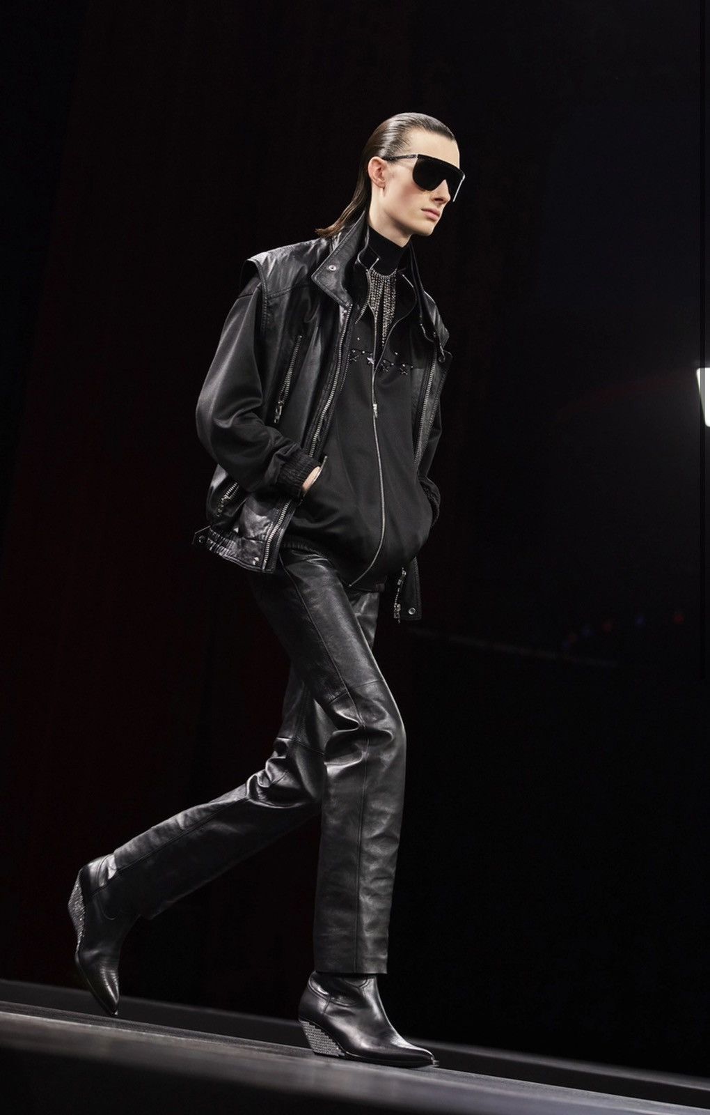 Celine × Hedi Slimane 「LIMITED TIME」CELINE “FW22 SLEEVELESS LEATHER JACKET” Size US M / EU 48-50 / 2 - 12 Thumbnail