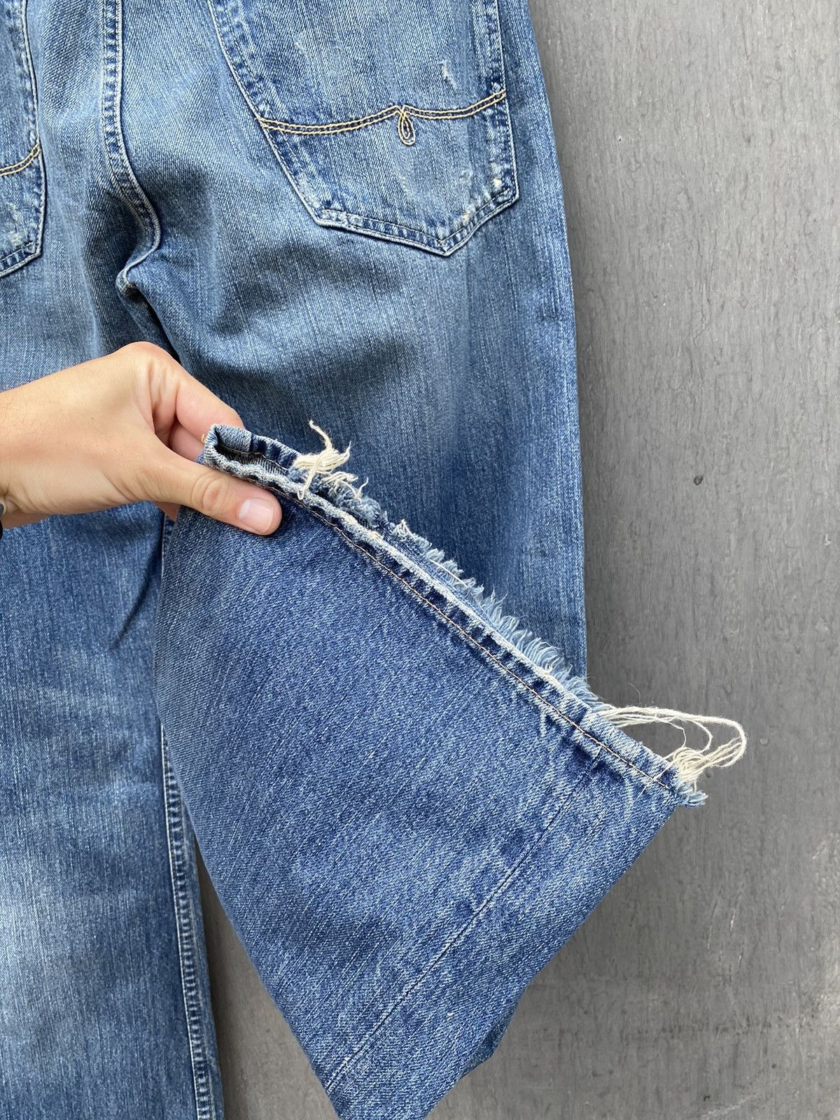 Polo Ralph Lauren Polo Ralph Lauren Darren distressed boot Denim size 32/34 Size US 32 / EU 48 - 12 Thumbnail
