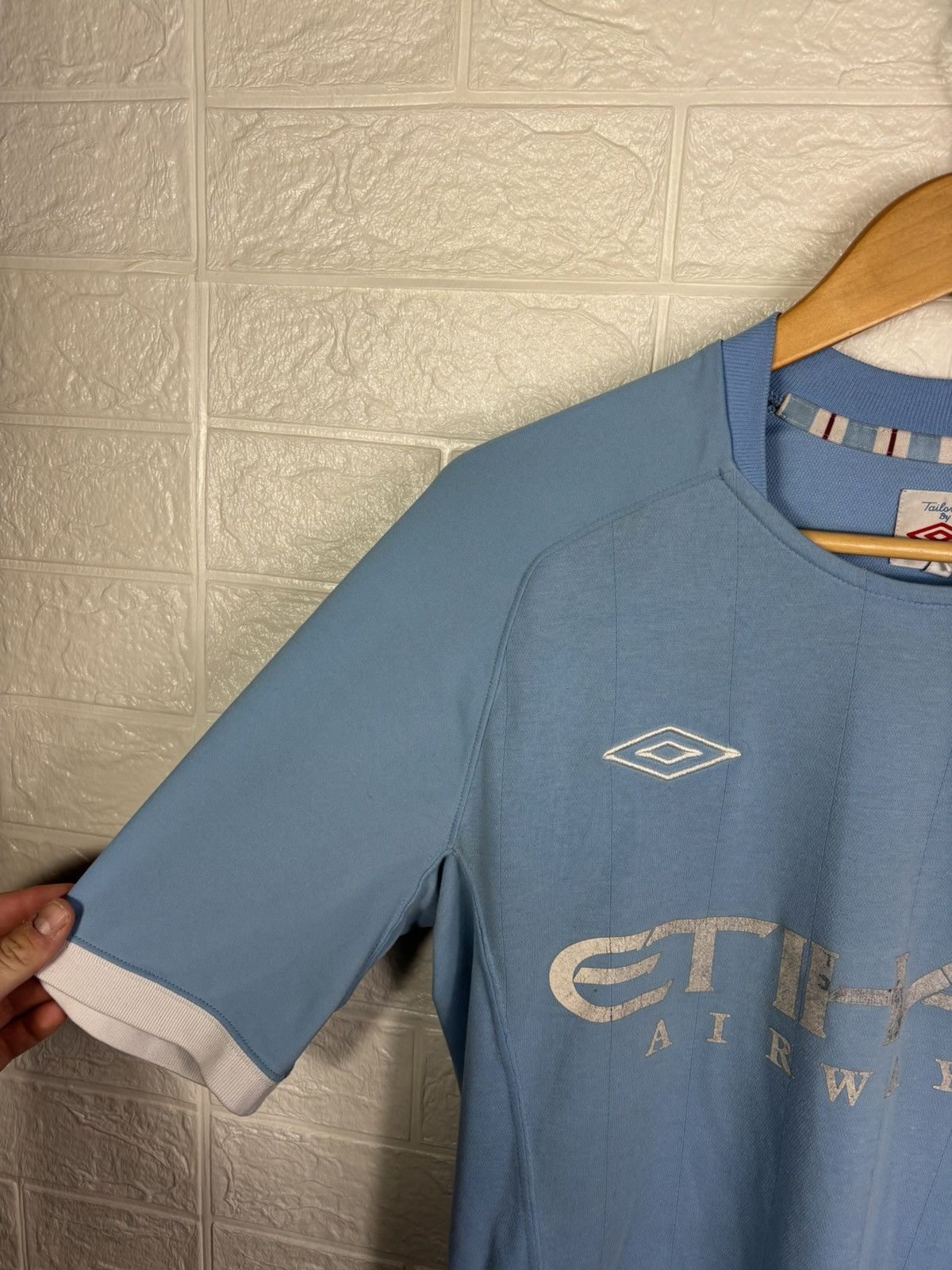 Umbro MANCHESTER CITY 2010 2011 HOME JERSEY UMBRO MEN #9 ADEBAYOR Size US L / EU 52-54 / 3 - 8 Thumbnail