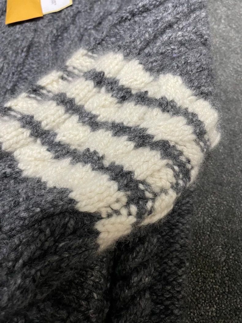Thom Browne Thom BrowneBritish handmade four-bar medium gray cashmere Size US L / EU 52-54 / 3 - 5 Thumbnail
