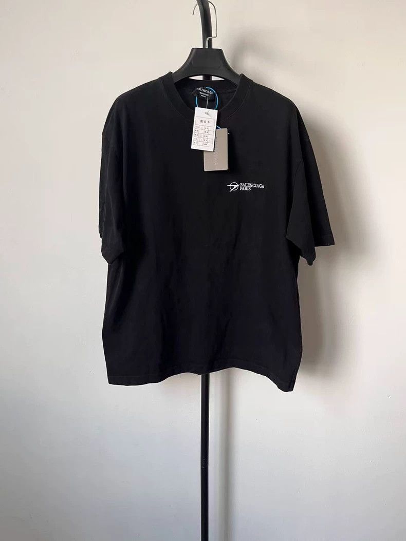 Balenciaga Balenciaga Letter Print Round Neck Short Sleeve T-Shirt Un Size US S / EU 44-46 / 1 - 1 Thumbnail