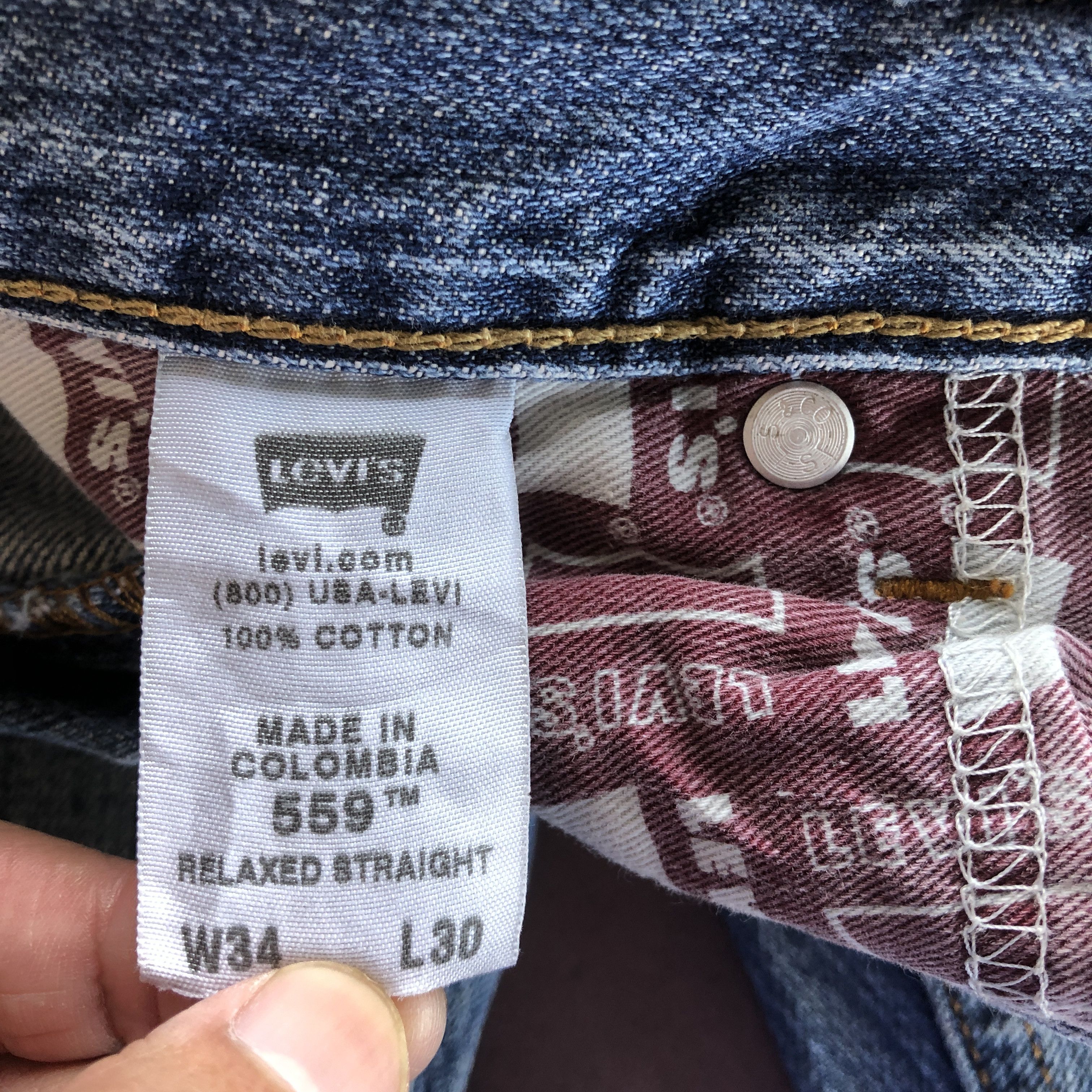 Levi's Vintage Levis 559 Baggy Jeans Levi's Light Wash Faded Denim Size US 34 / EU 50 - 9 Thumbnail