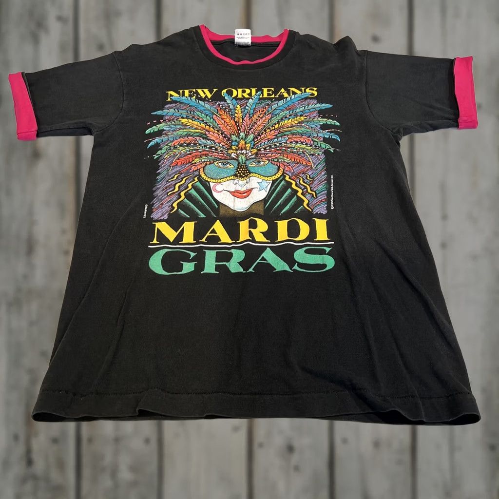 Fruit Of The Loom VINTAGE Mardi Gras New Orleans Tshirt Men’s L Black Glitter Made In USA 1990s Fruit of the Loom Shirt Graphic Print Jazz 90s Boy/Men/Gender? Size US L / EU 52-54 / 3 - 1 Thumbnail