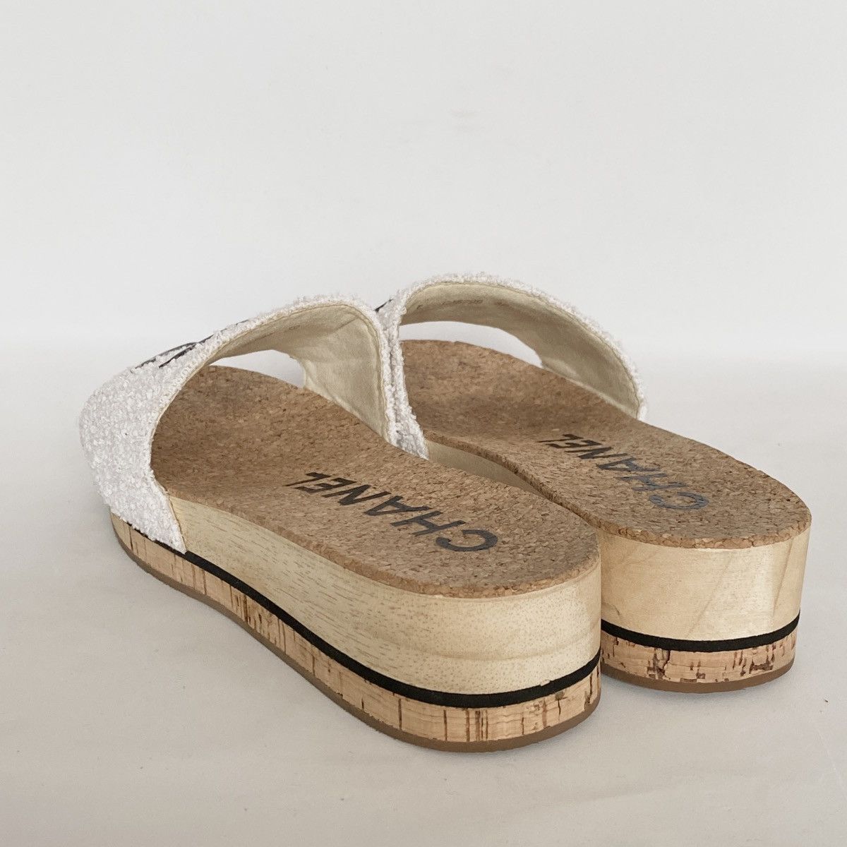 Chanel Chanel 20p Tweed CC logo Mules Size US 7.5 / IT 37.5 - 2 Thumbnail
