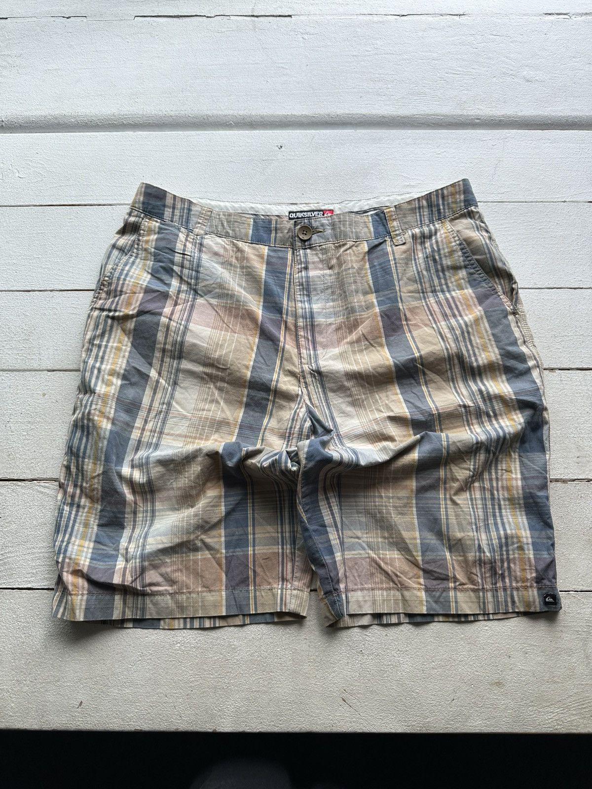 Quiksilver 🚨Vintage Quiksilver Shorts Big Logo Y2K Style 90s Surfing Size US 34 / EU 50 - 1 Thumbnail