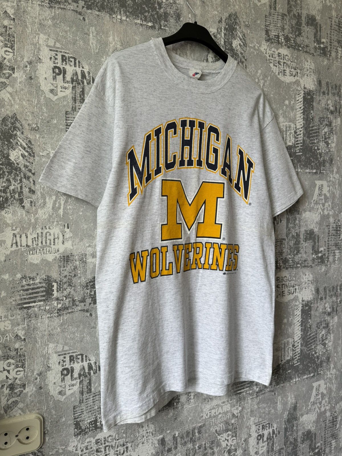 MLB Vintage 1994 MLB Michigan Volverines Rap T-Shirt Size US M / EU 48-50 / 2 - 2 Thumbnail