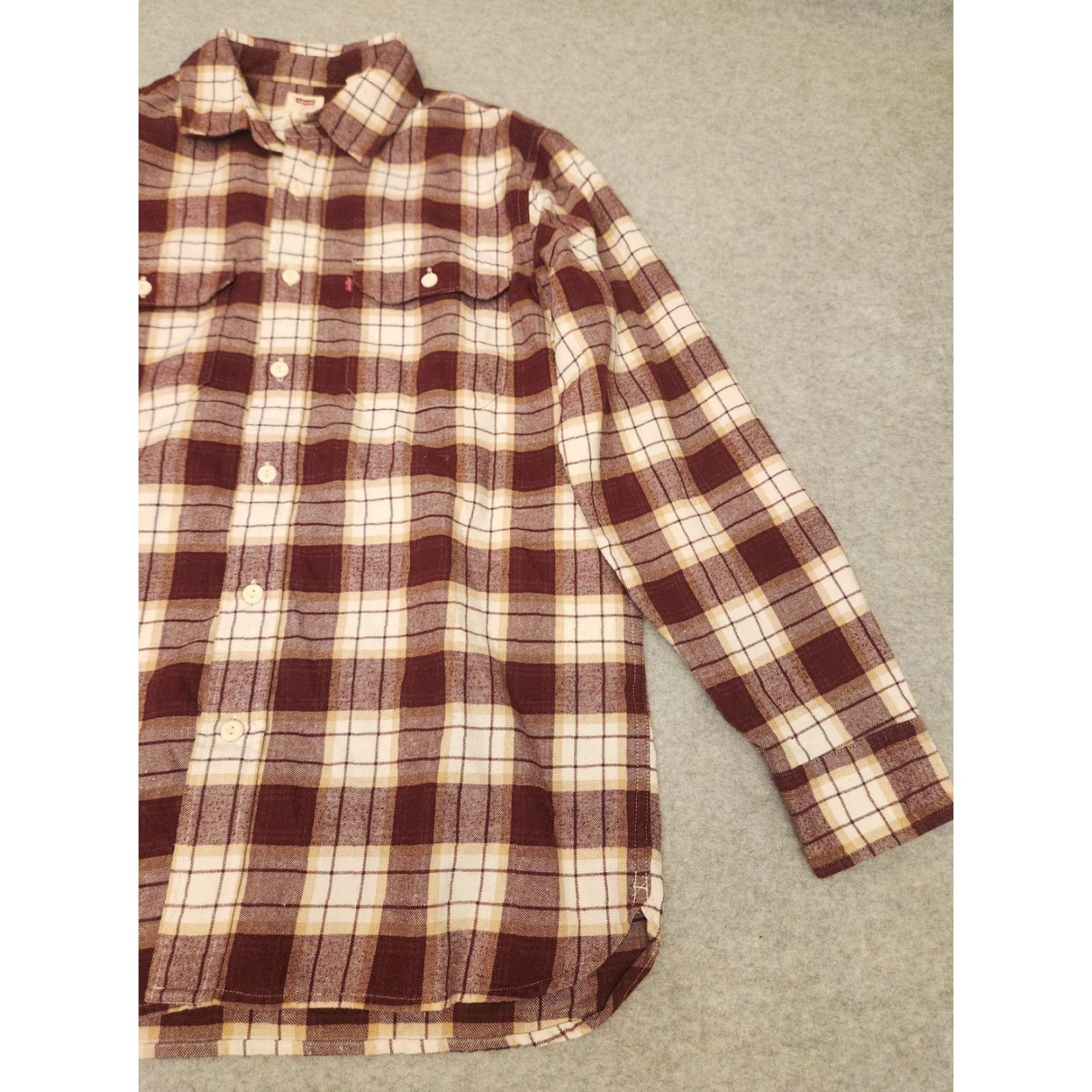 Levi's Levi's Flannel Shirt Mens Medium Maroon Plaid Long Sleeve Button Front Relaxed Size US M / EU 48-50 / 2 - 7 Thumbnail