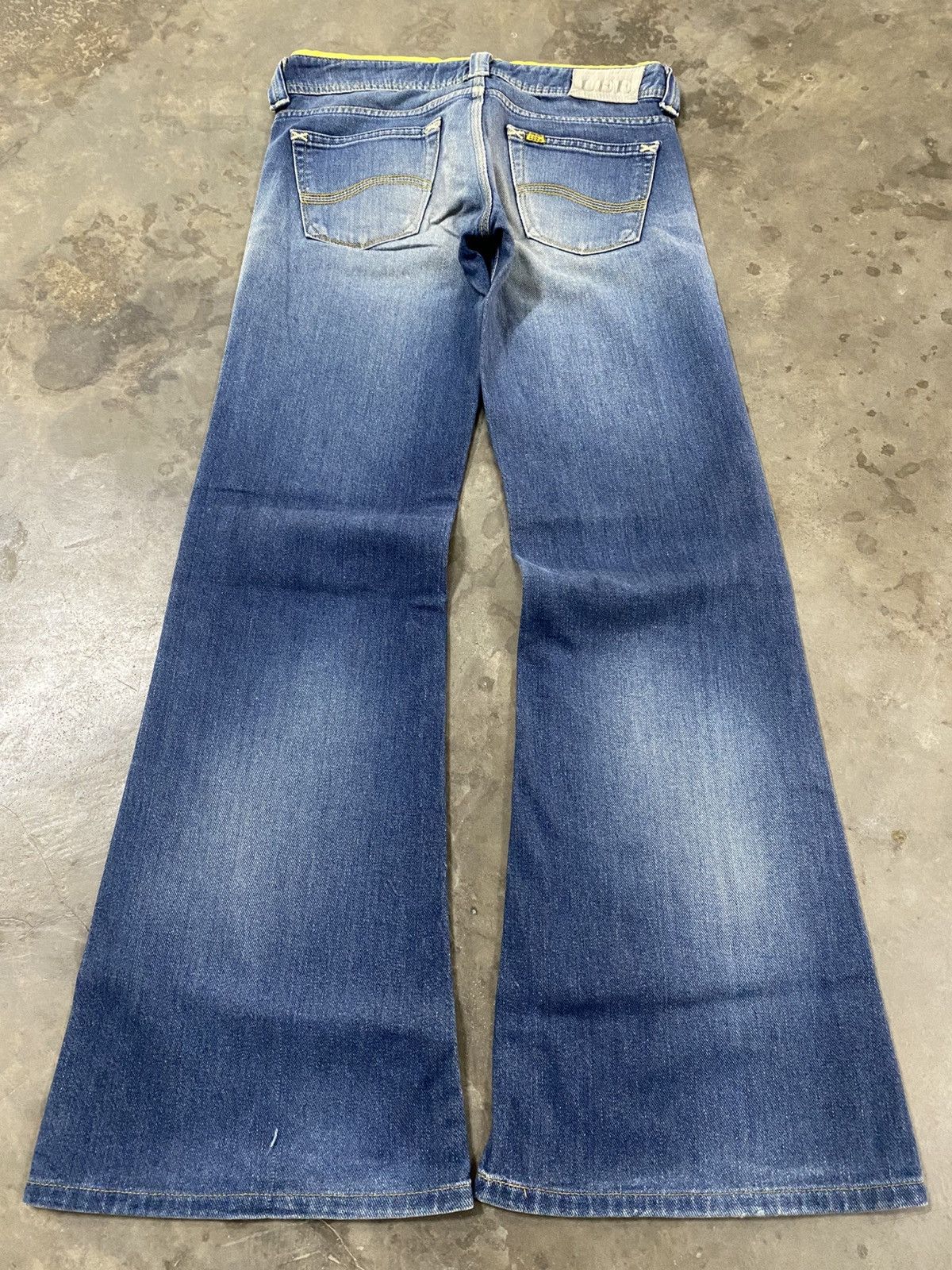 If Six Was Nine × Le Grande Bleu (L.G.B.) × Lee Super Flare Jeans Vintage Lee Washed Blue @268 Size US 28 / EU 44 - 1 Thumbnail