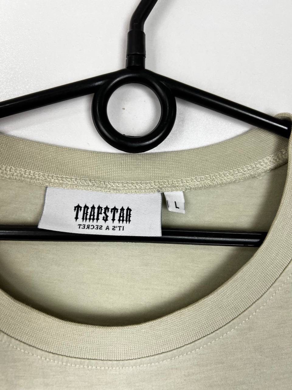 Vintage Trapstar It’s A Secret streetwear t-shirts size L Size US L / EU 52-54 / 3 - 5 Thumbnail