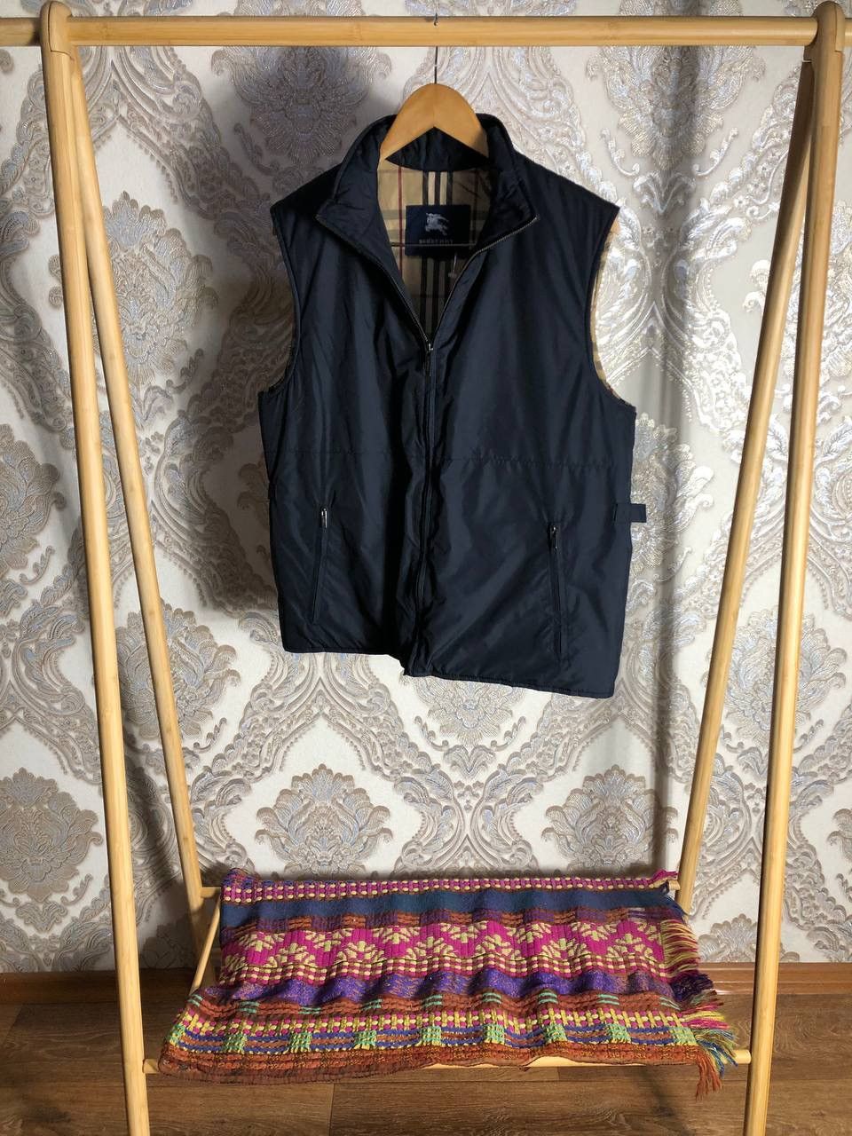 Burberry VINTAGE BURBERRY LONDON ENGLAND NYLON DESIGNER VESTS Y2K 90s Size US M / EU 48-50 / 2 - 3 Thumbnail