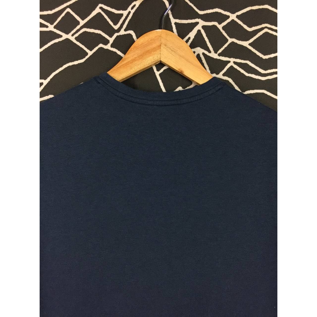 Isaac Mizrahi × Vintage Isaac Mizrahi New York Casual V-Neck Essentials Tee Size US S / EU 44-46 / 1 - 6 Thumbnail