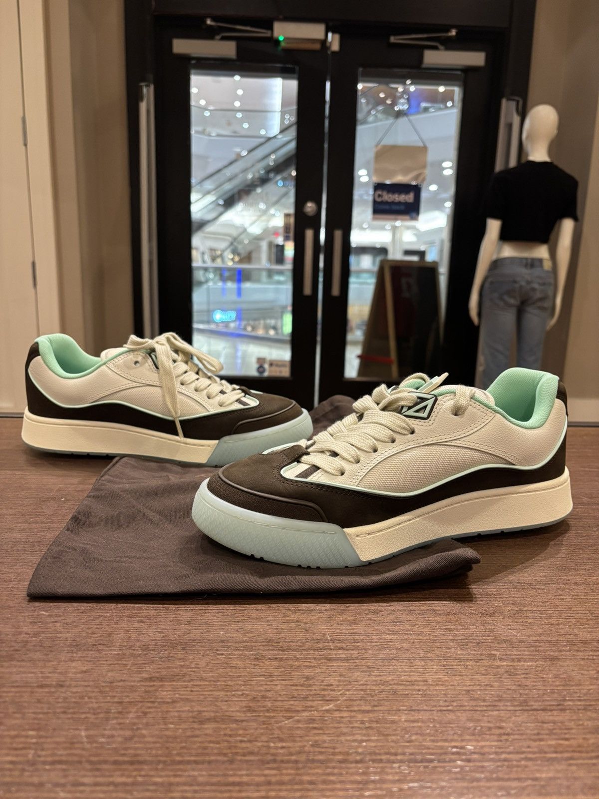 Dior × Travis Scott Dior X Travis Scott B713 Limited Low Top Size US 10 / EU 43 - 2 Thumbnail
