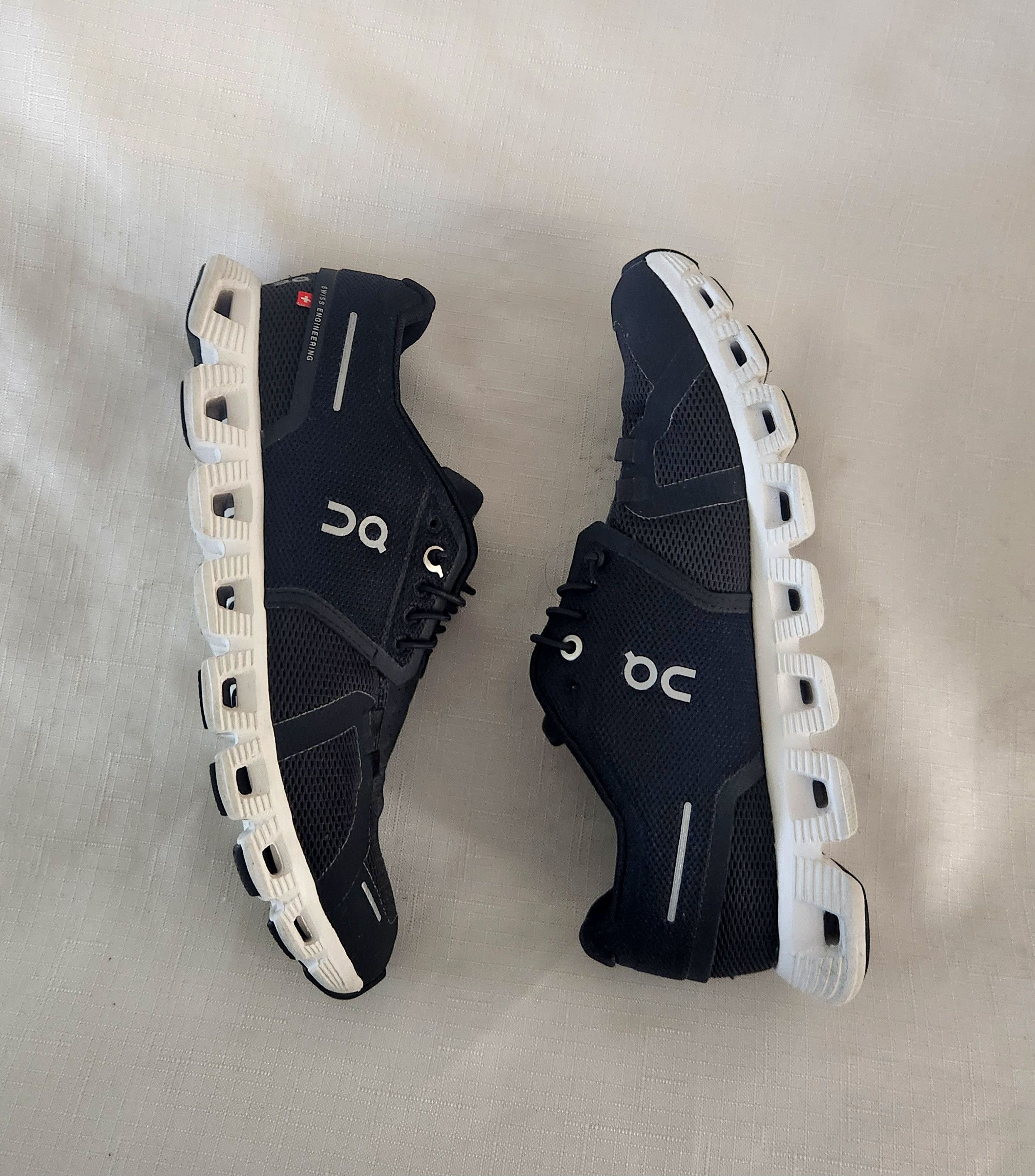 On ON Running Cloud Swiss Engineering Shoes Women's Size 7.5 Size US 7.5 / IT 37.5 - 7 Thumbnail
