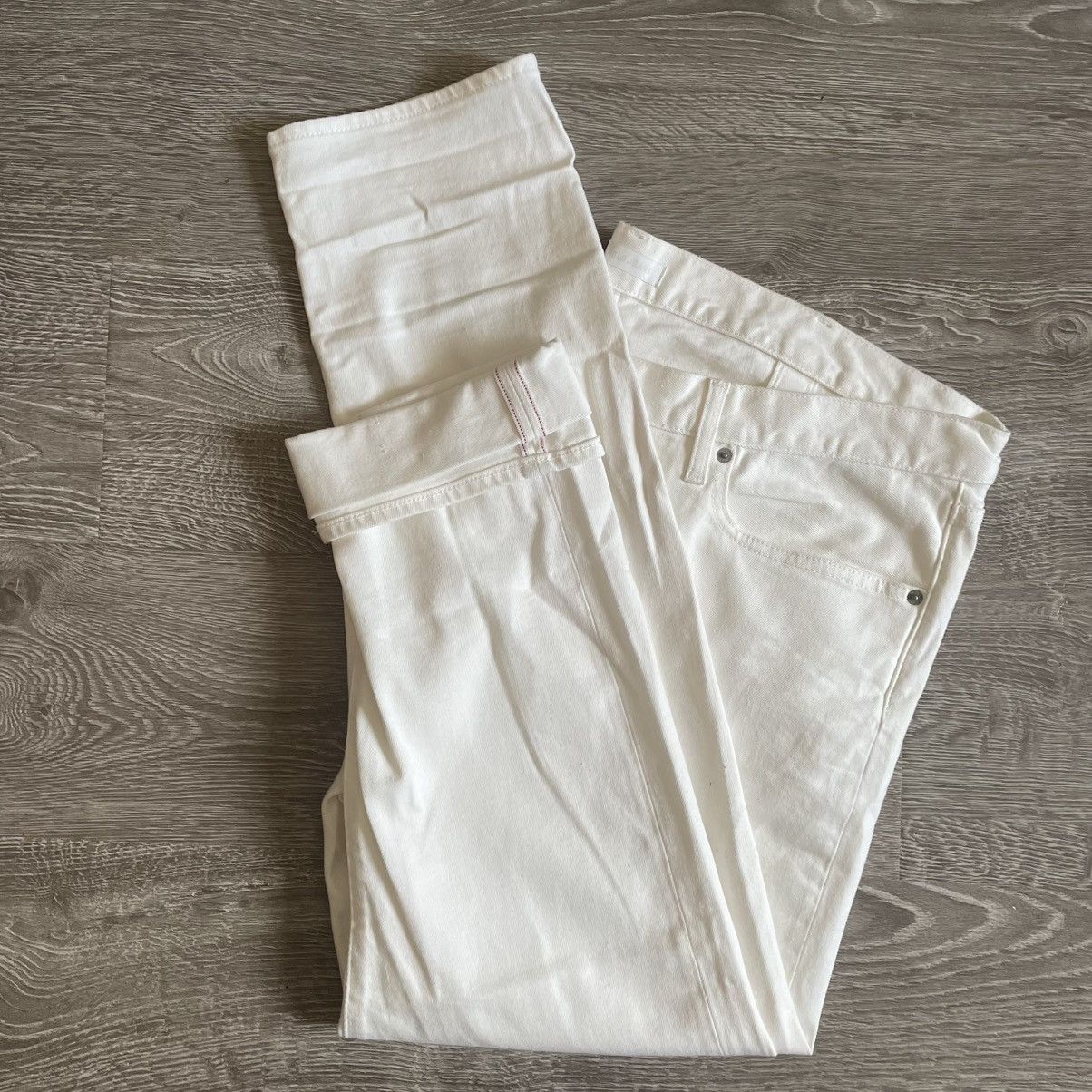 Uniqlo Uniqlo Slim Straight Selvedge Denim – Off-White 42x32 Size US 42 / EU 58 - 1 Thumbnail