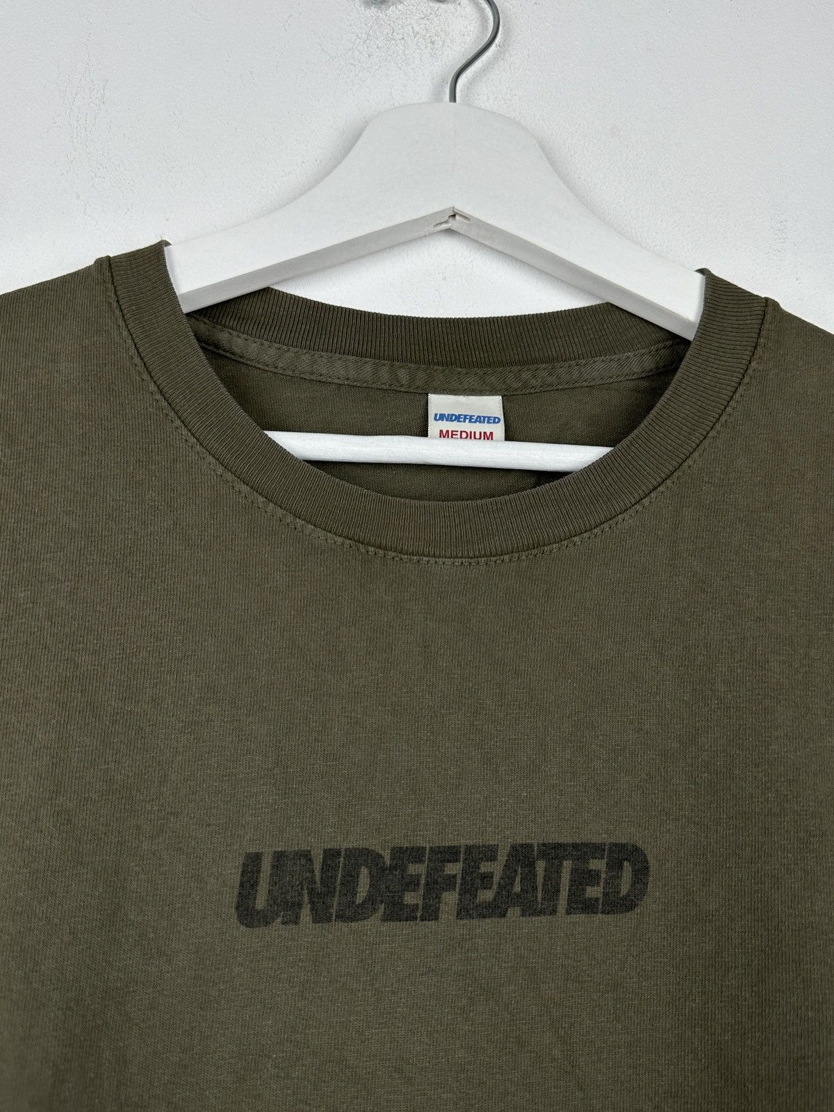 Undefeated Vintage Undefeated Center Logo T Shirt Tee Size US M / EU 48-50 / 2 - 3 Thumbnail