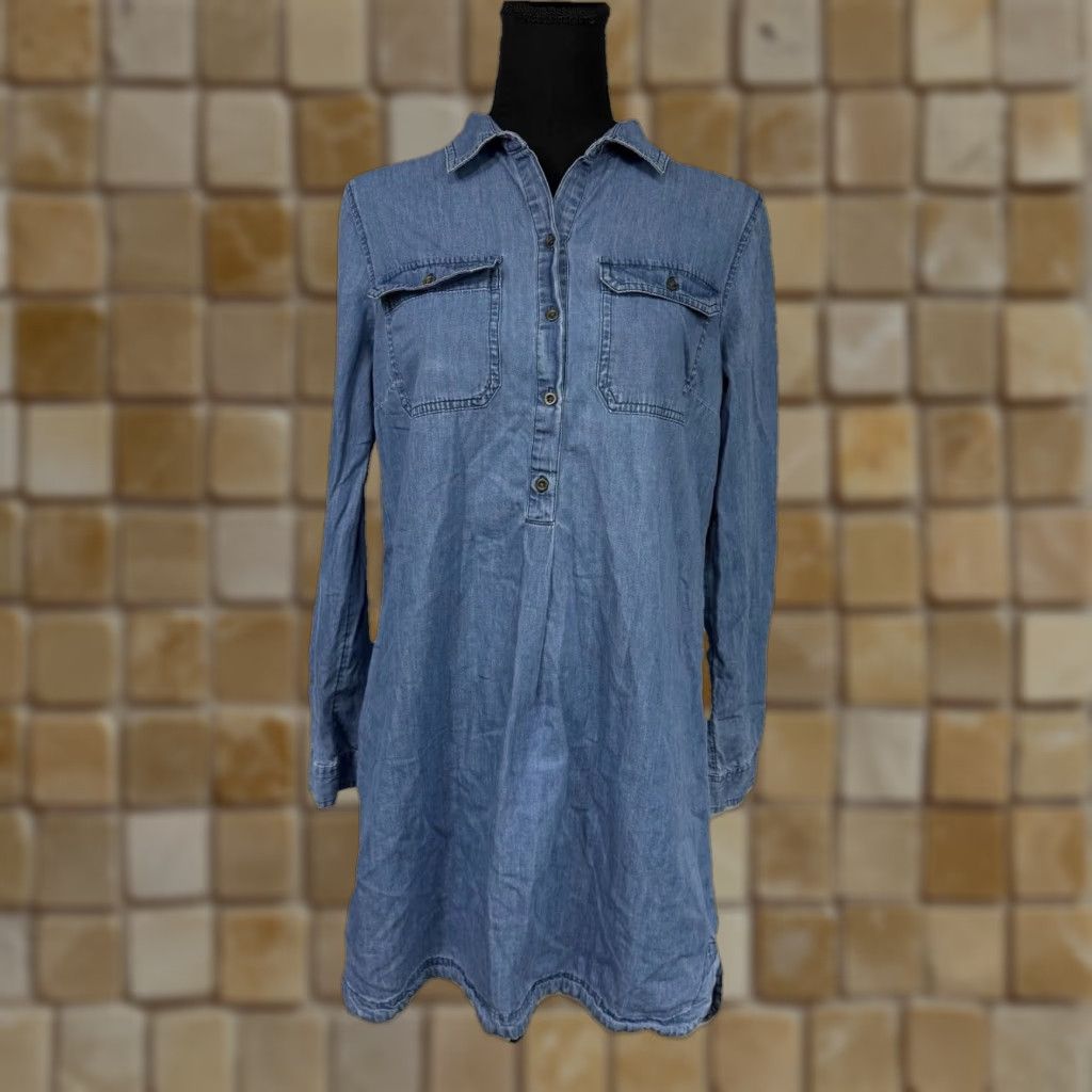 Old Navy Old Navy Dress Womens Size M Blue Long Sleeve Chambray Pullover Shirt Shift Chambray Size M / US 6-8 / IT 42-44 - 1 Thumbnail