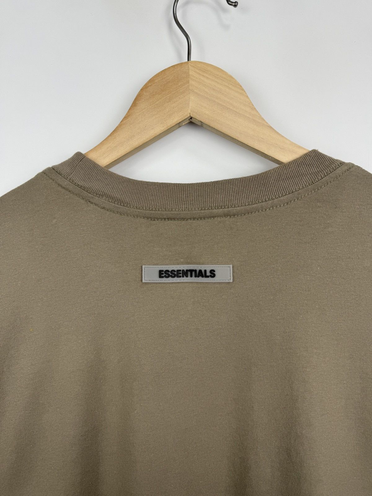 Essentials 🇺🇸 Essentials Fear Of God Y2K T-Shirt Hype Rare Retro Size US L / EU 52-54 / 3 - 8 Thumbnail