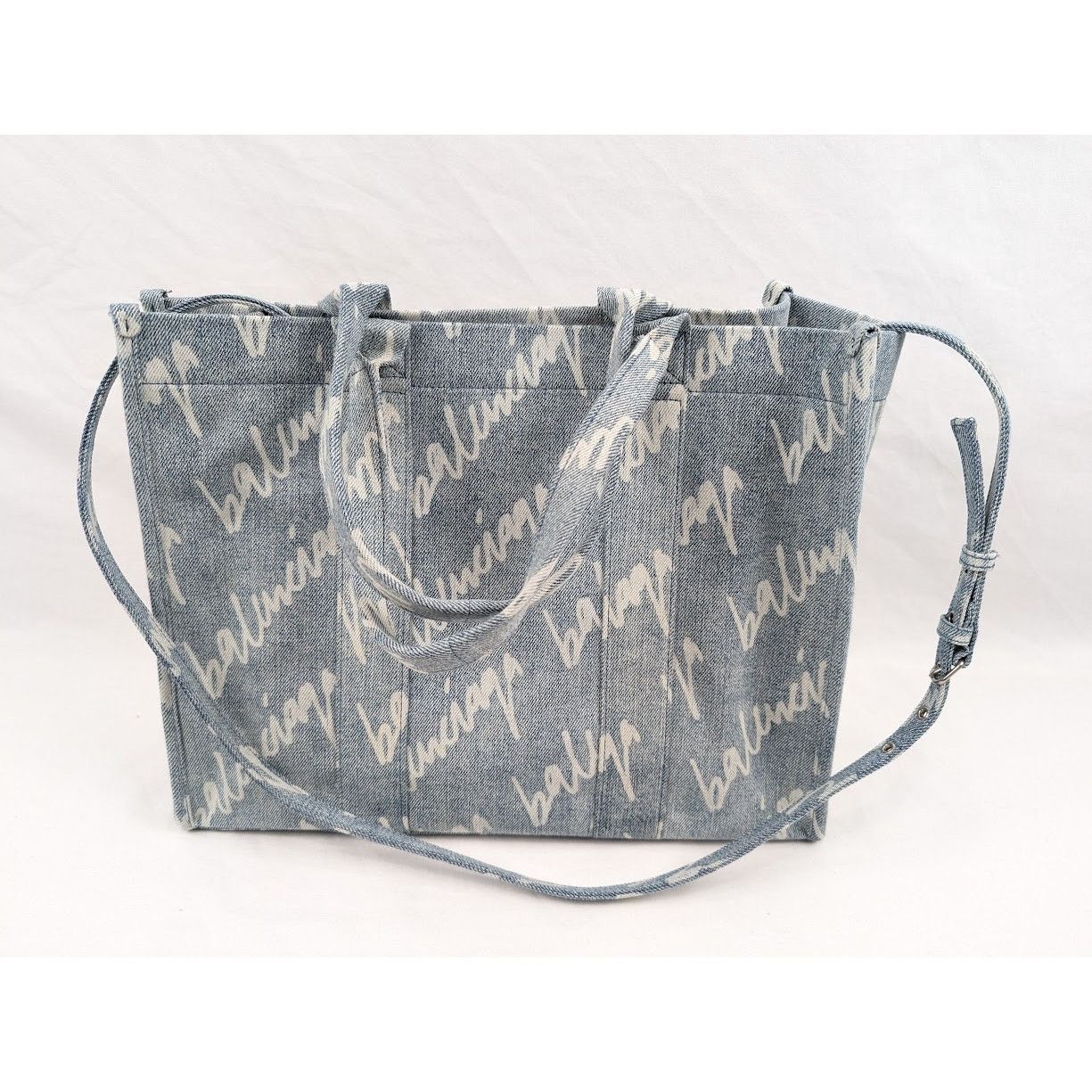 Balenciaga o1rshd1 Size: OS / Scribble Printed Denim Hardware Tote Bag Size ONE SIZE - 2 Thumbnail