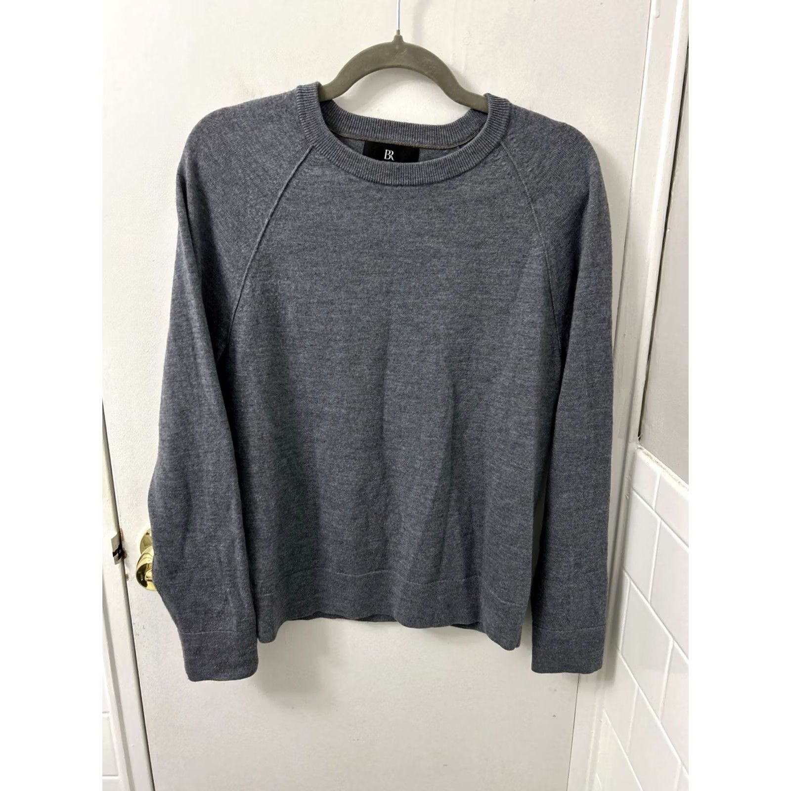 Banana Republic Banana Republic Sweater Mens Medium Gray 100% Merino Wool Crewneck Pullover L/S Size US M / EU 48-50 / 2 - 2 Thumbnail