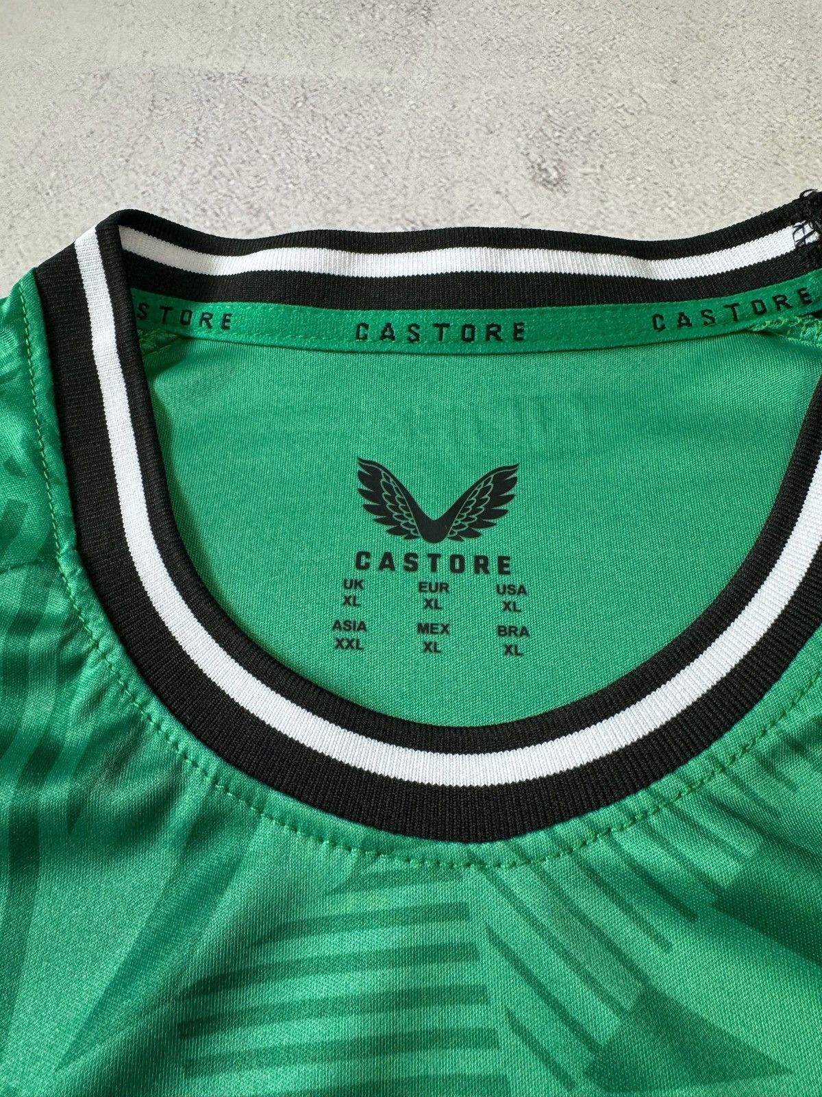 Castore Castore New Castle United Jersey Soccer T Shirt Rare XL Size Size US XL / EU 56 / 4 - 9 Thumbnail
