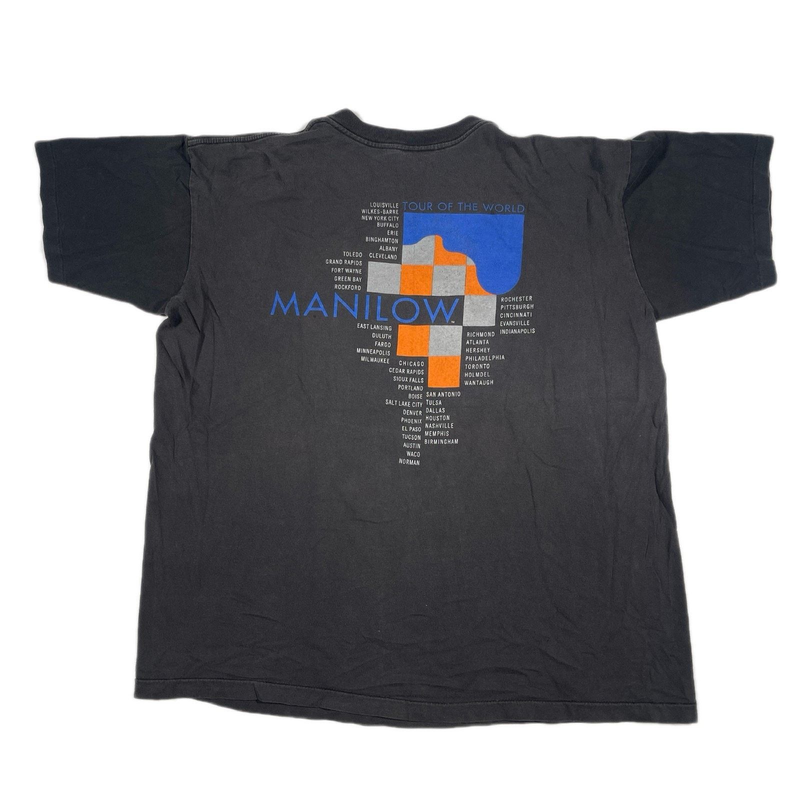 Vintage Vintage 1997 Barry Manilow Tour Of The Worlds Tee Size XL Size US XL / EU 56 / 4 - 5 Thumbnail