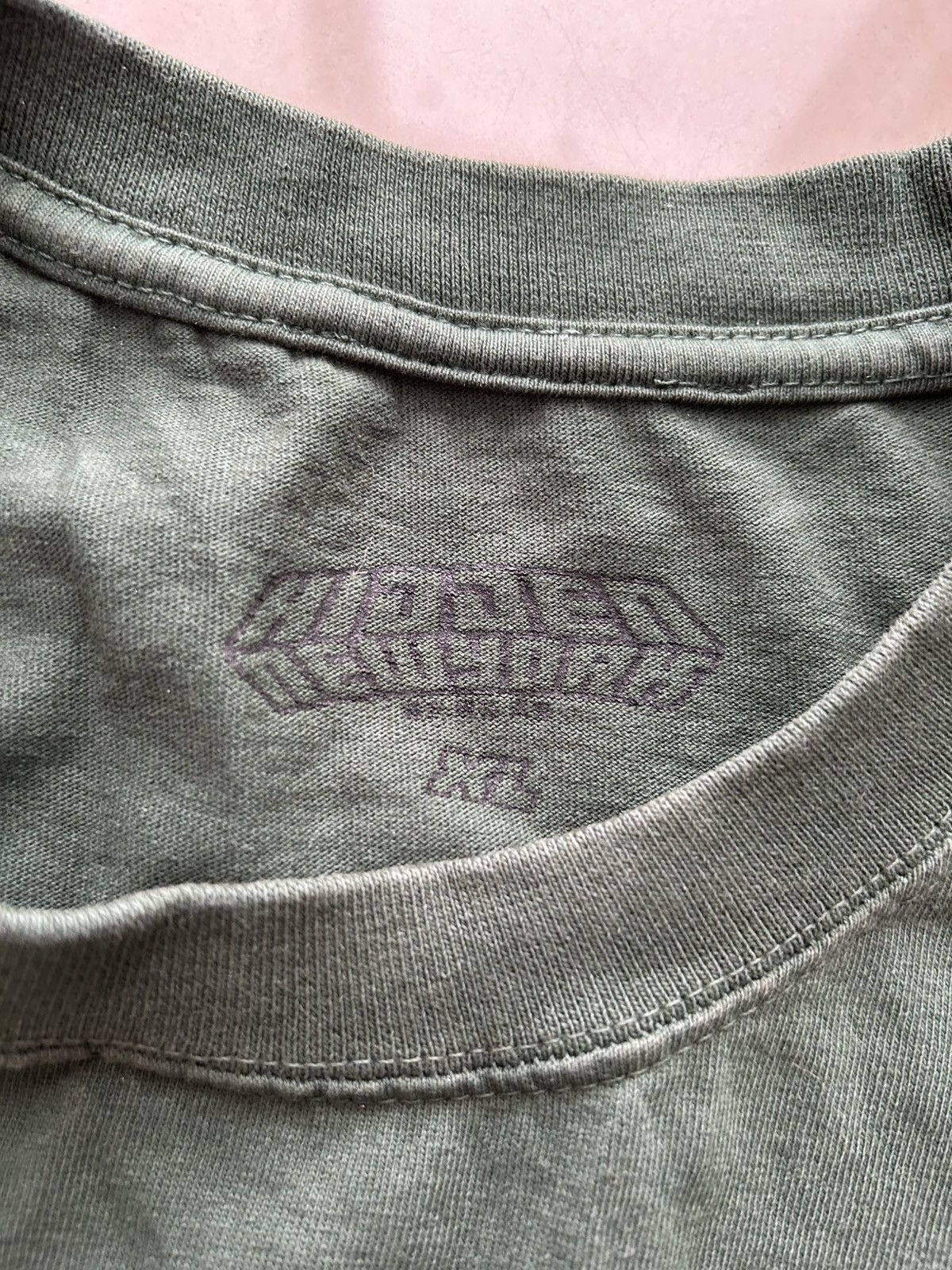 HIDDEN Hidden Dark Green Paisley Logo Tee Size US XL / EU 56 / 4 - 2 Thumbnail